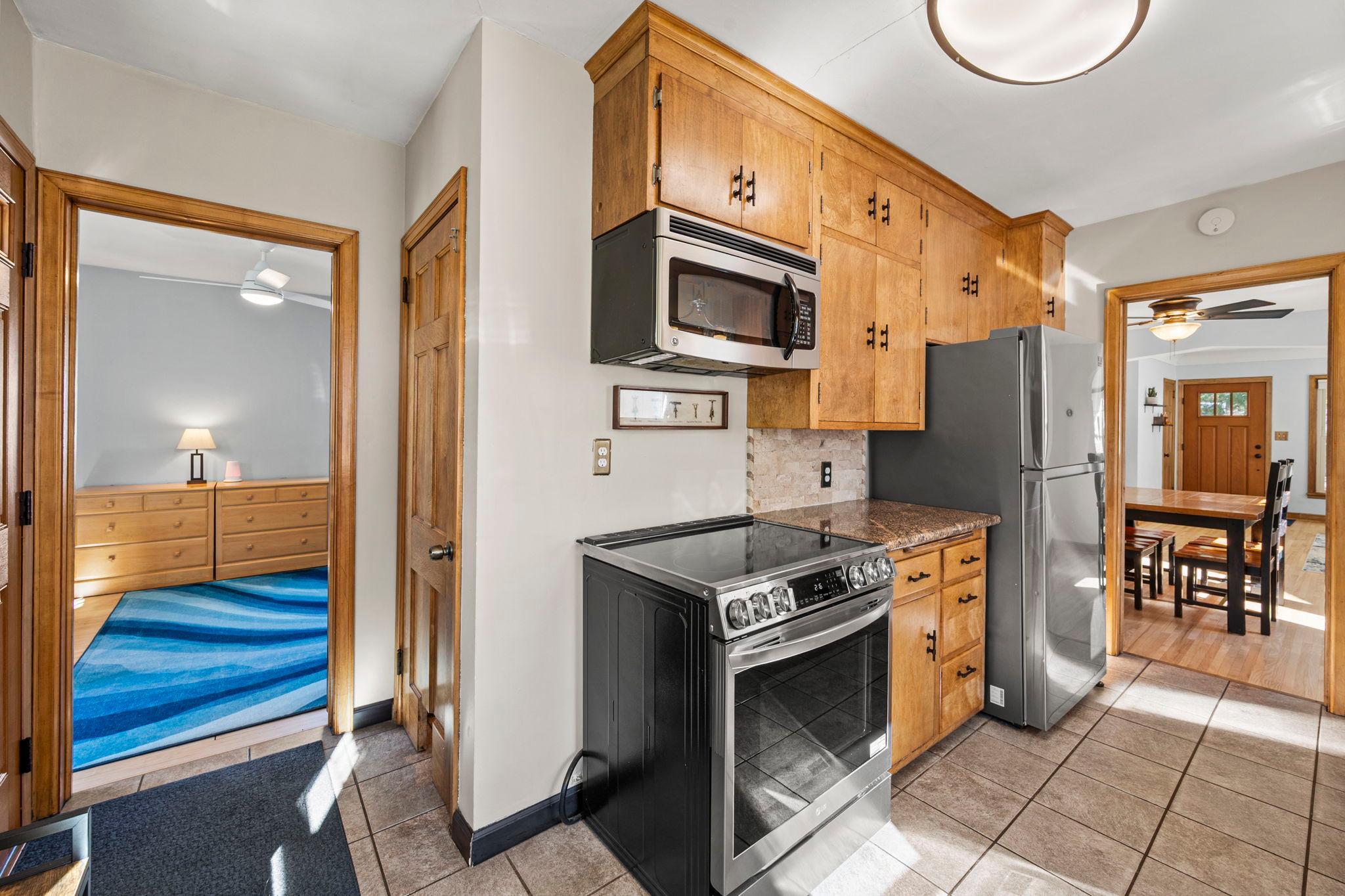 View of Residential at 2704 Garfield Street, Minneapolis MN 55418, Minneapolis (12 of 57) - Mike Wilen | Minnesota Team Real Estate