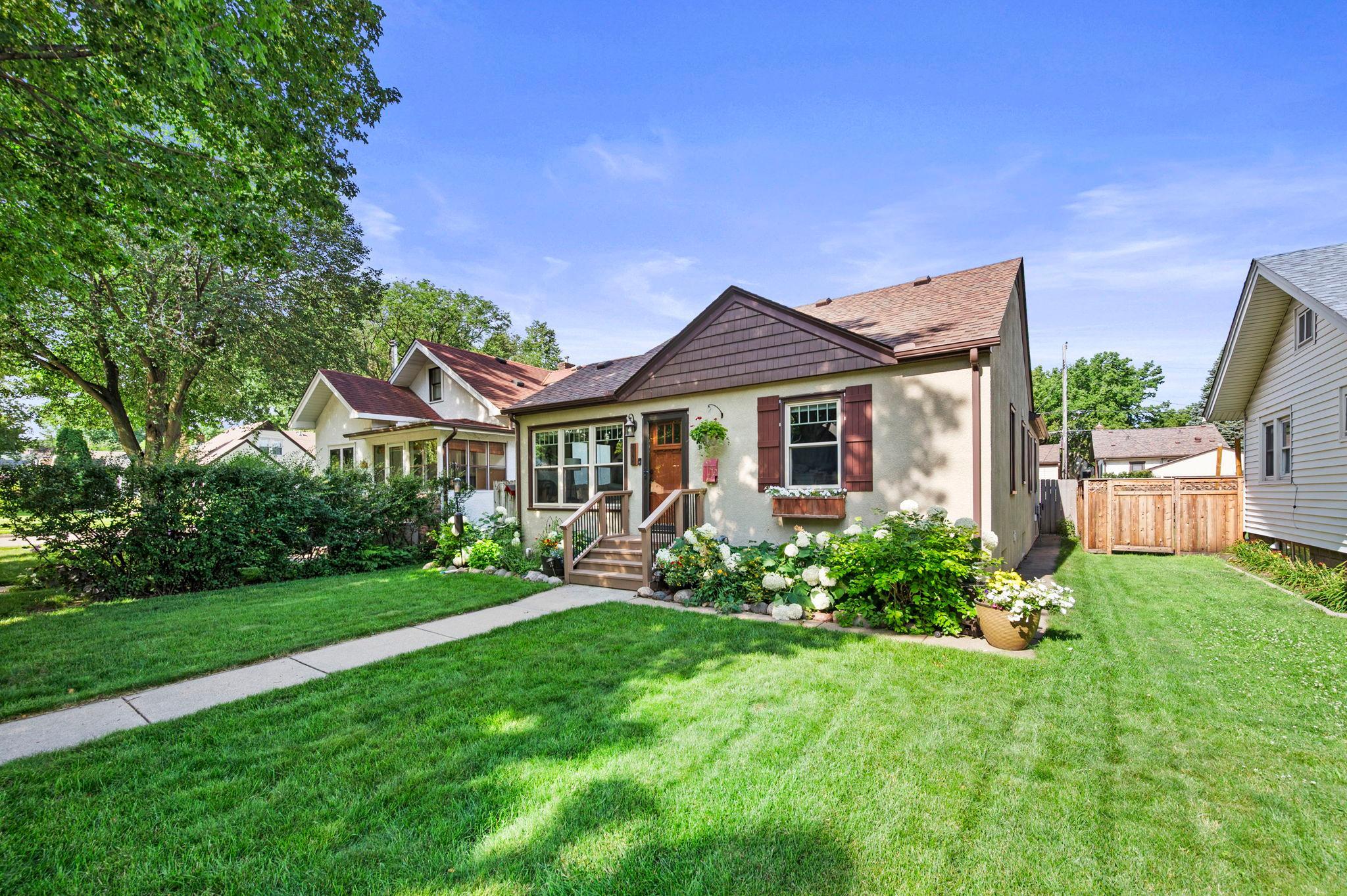 View of Residential at 2704 Garfield Street, Minneapolis MN 55418, Minneapolis (50 of 57) - Mike Wilen | Minnesota Team Real Estate