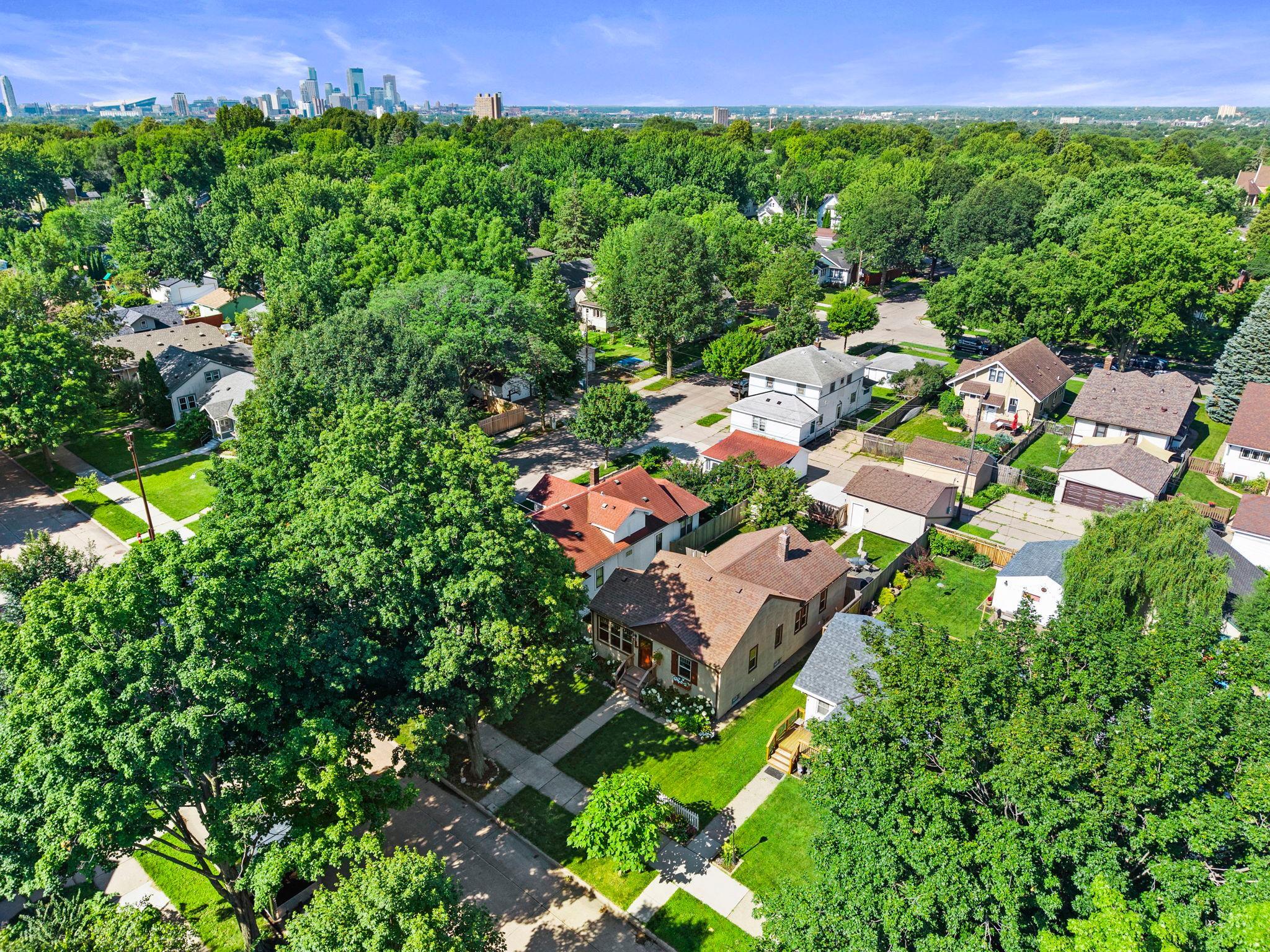 View of Residential at 2704 Garfield Street, Minneapolis MN 55418, Minneapolis (54 of 57) - Mike Wilen | Minnesota Team Real Estate