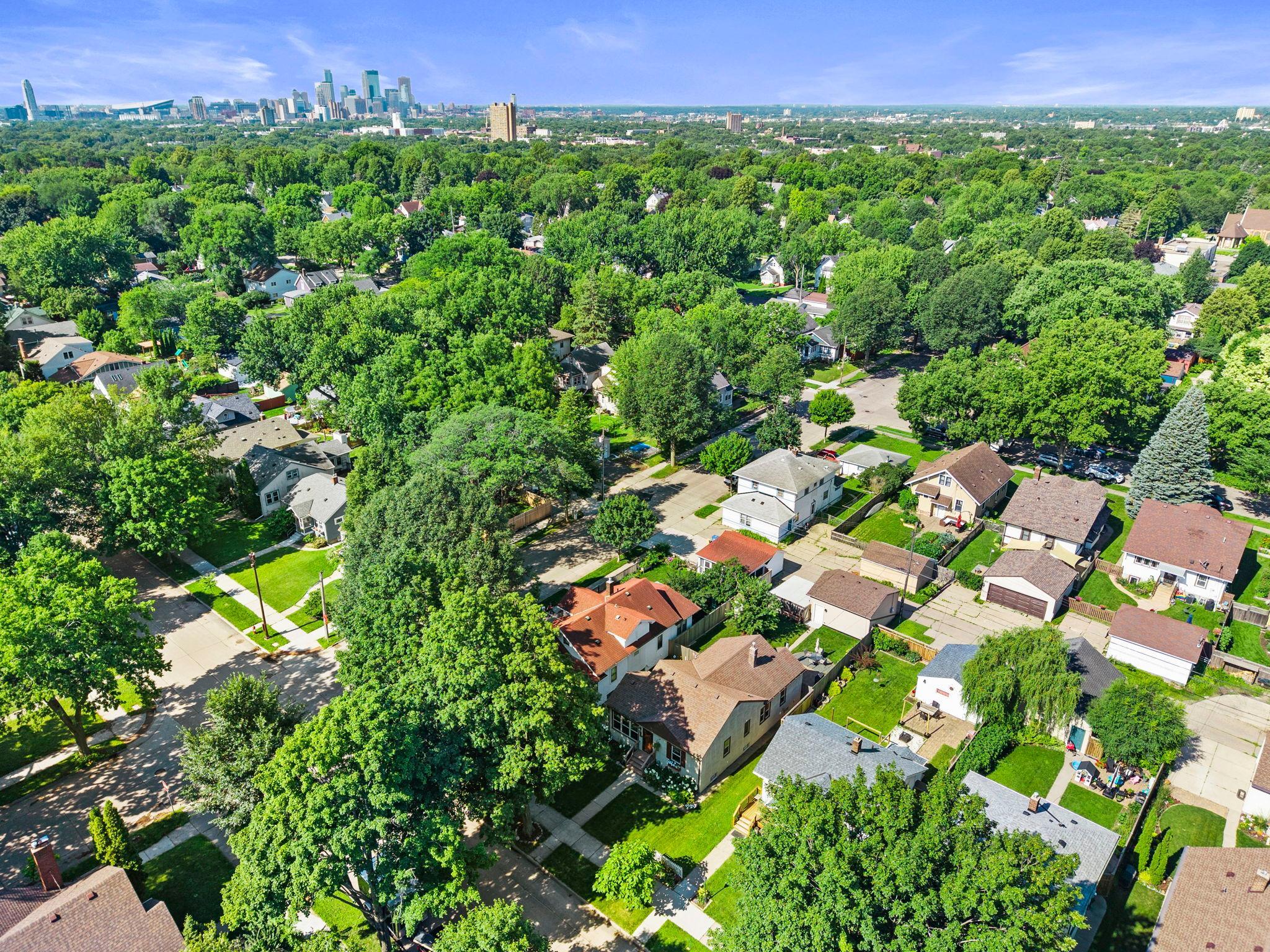 View of Residential at 2704 Garfield Street, Minneapolis MN 55418, Minneapolis (55 of 57) - Mike Wilen | Minnesota Team Real Estate