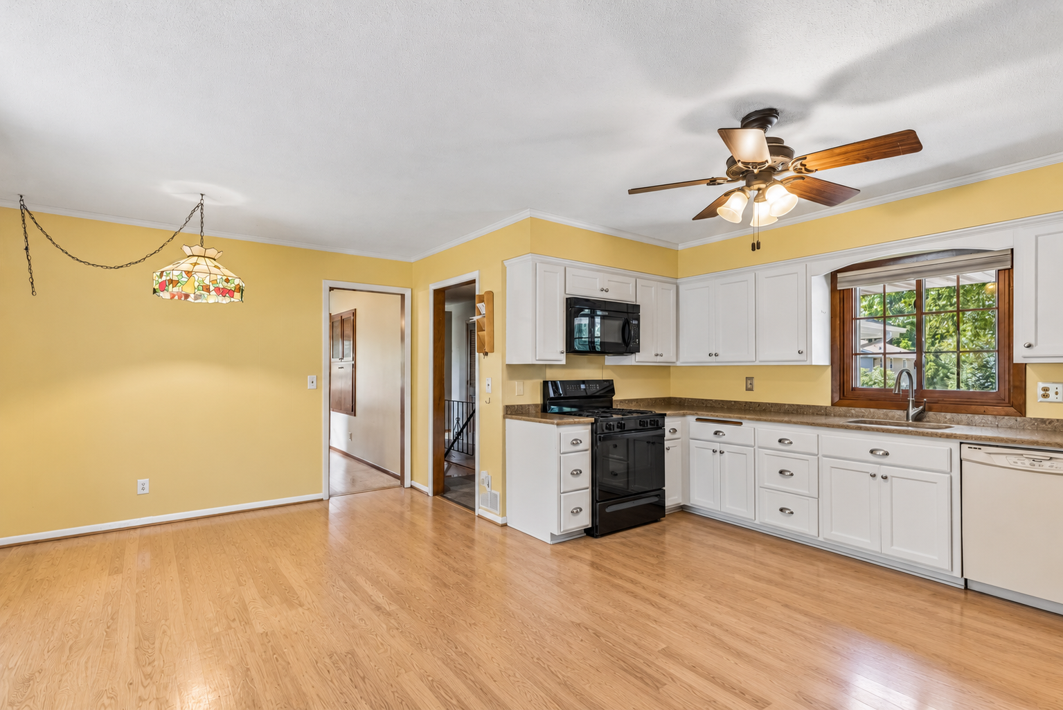 View of Residential at 95 15th Avenue, New Brighton MN 55112, New Brighton (40 of 42) - Mike Wilen | Minnesota Team Real Estate