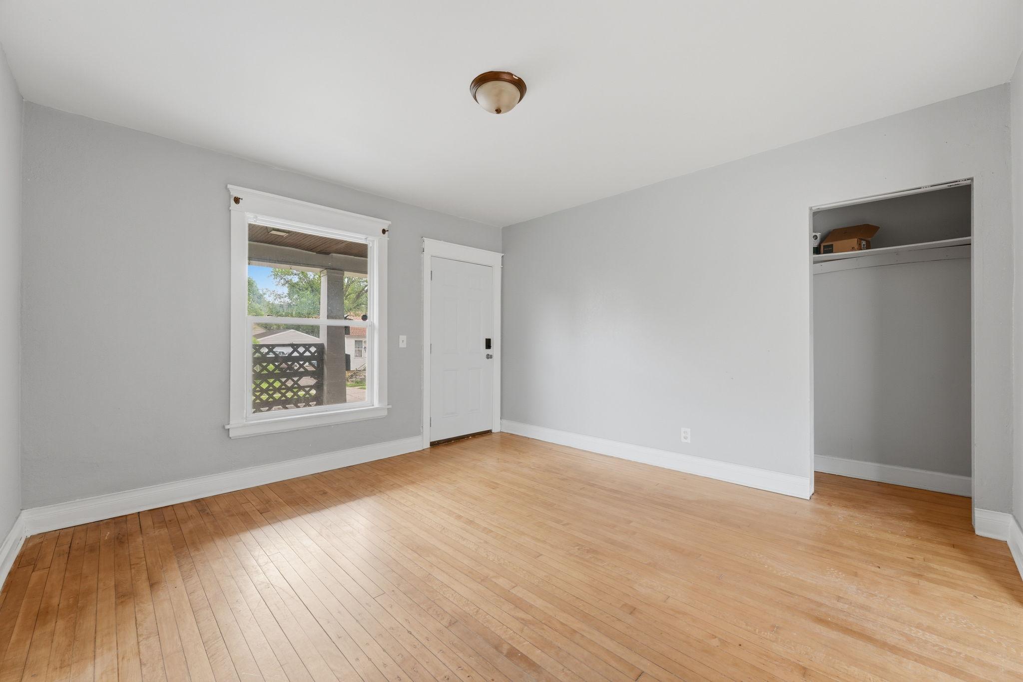 View of Residential Income at 733 Bradley Street, Saint Paul MN 55130, Saint Paul (34 of 56) - Mike Wilen | Minnesota Team Real Estate