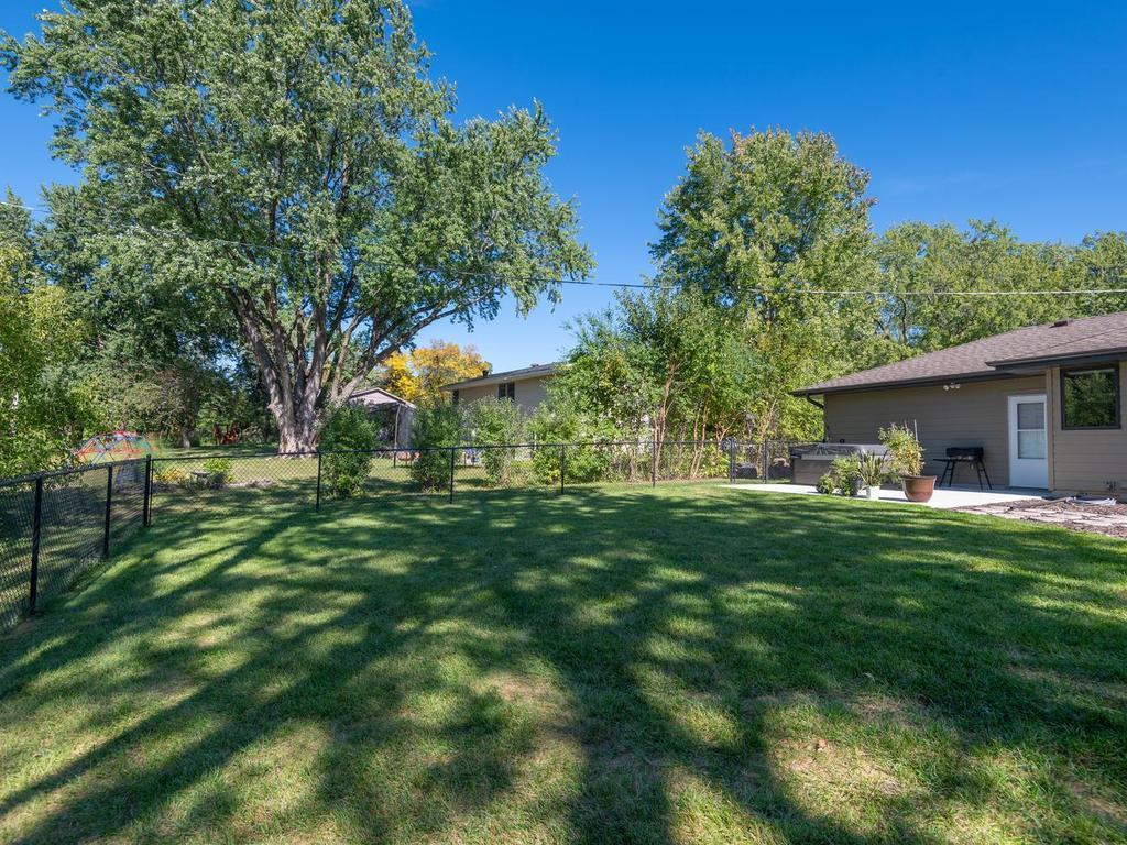 View of Residential at 13008 Lakeview Drive Drive, Burnsville MN 55337, Burnsville (32 of 34) - Mike Wilen | Minnesota Team Real Estate