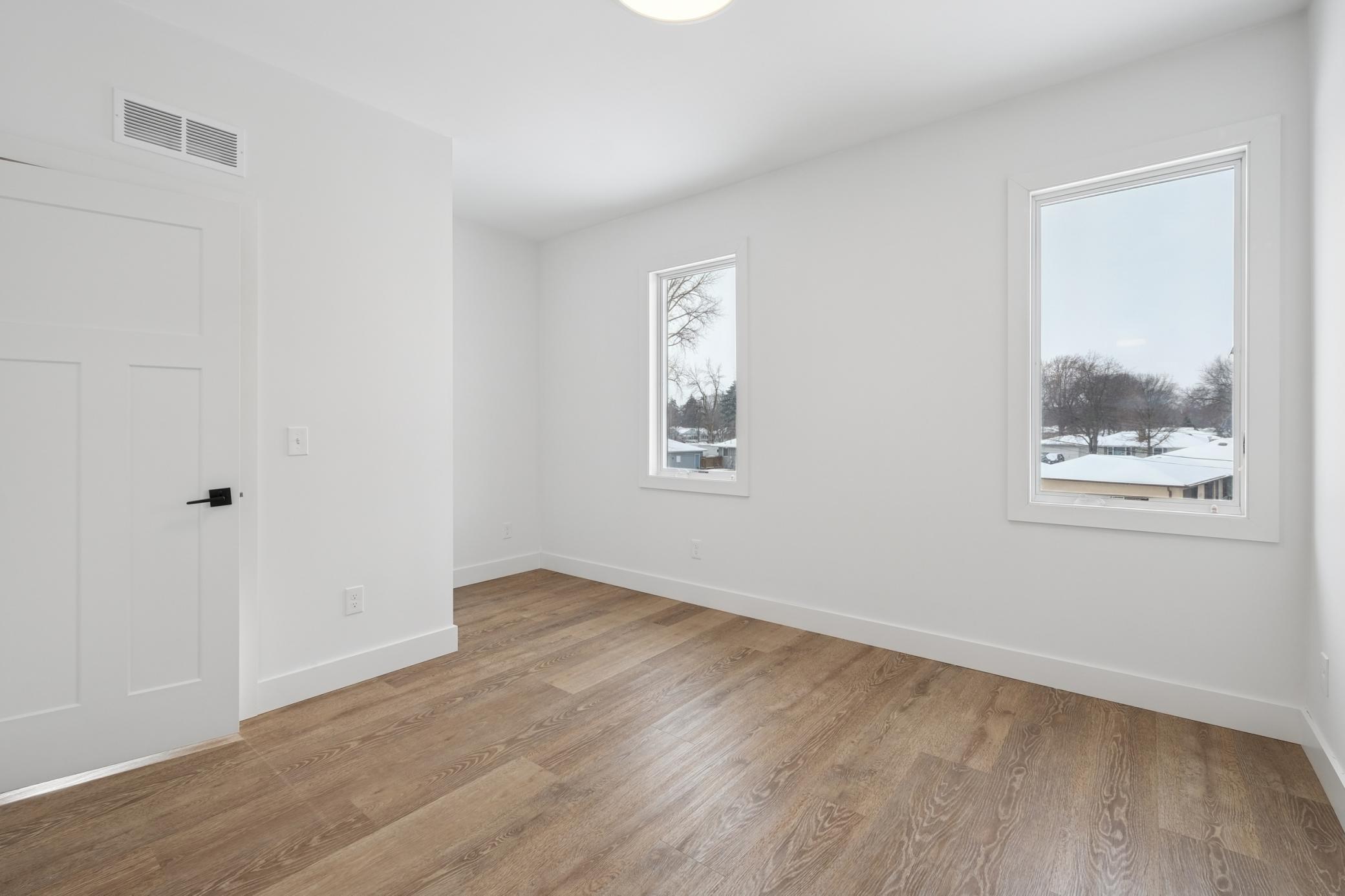 View of Residential Income at 6045 Brooklyn Boulevard, Brooklyn Center MN 55429, Brooklyn Center (22 of 37) - Mike Wilen | Minnesota Team Real Estate