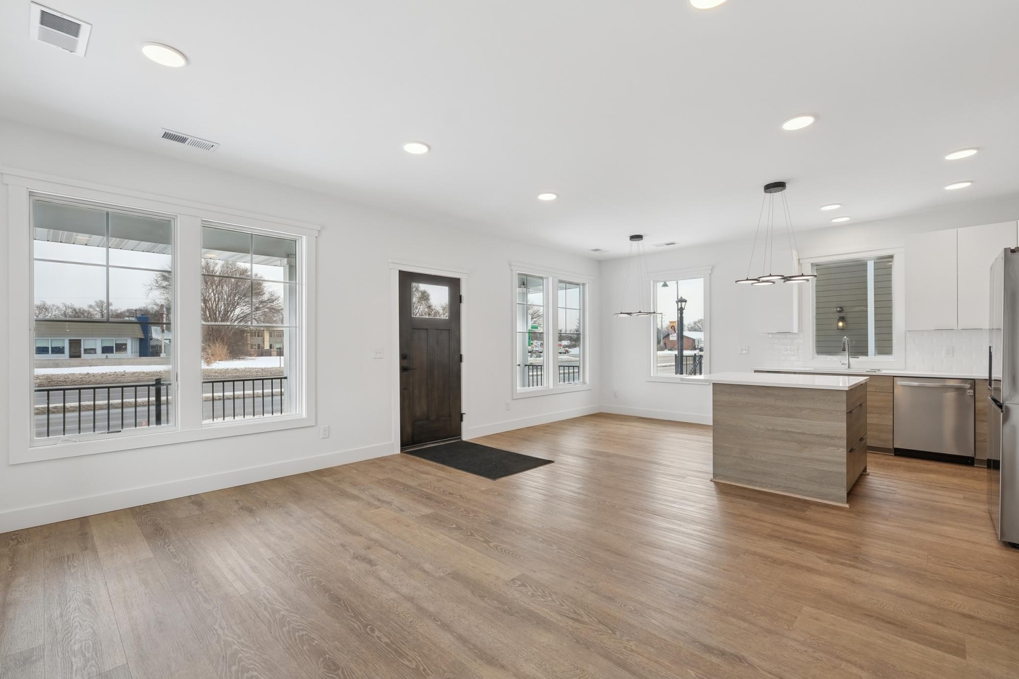 View of Residential Income at 6045 Brooklyn Boulevard, Brooklyn Center MN 55429, Brooklyn Center (6 of 37) - Mike Wilen | Minnesota Team Real Estate
