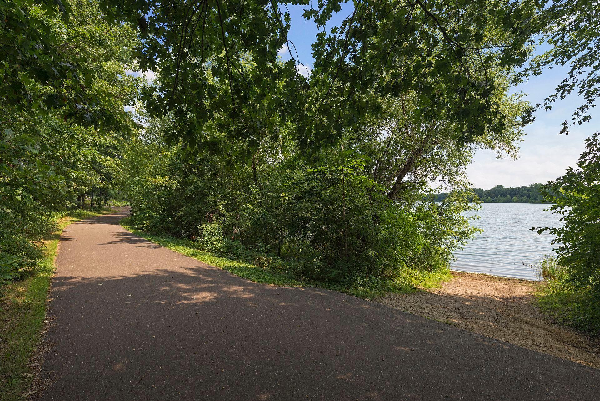 View of Residential at 10381 Lancaster Cove, Woodbury MN 55129, Woodbury (29 of 35) - Mike Wilen | Minnesota Team Real Estate