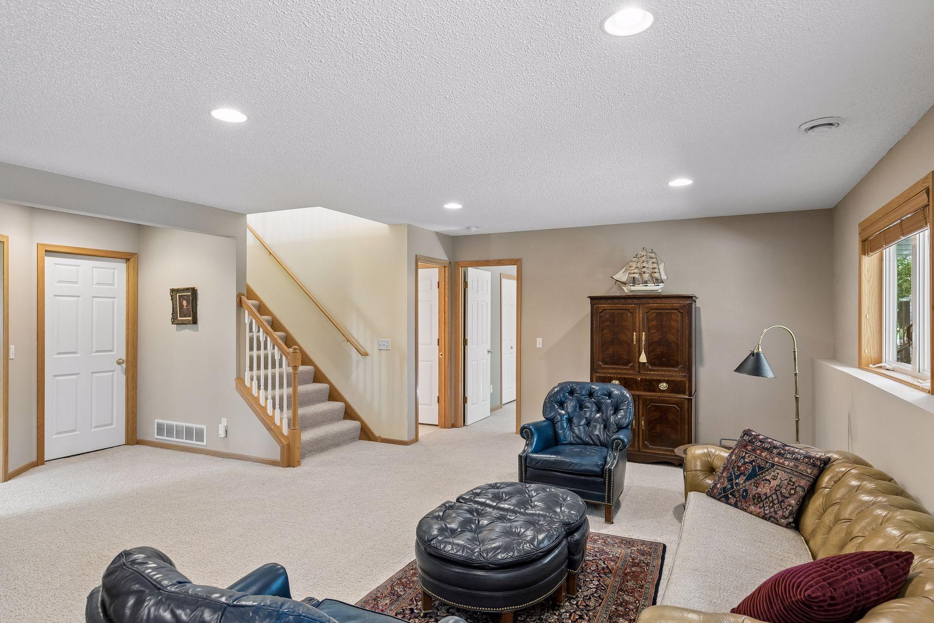 View of Residential at 10381 Lancaster Cove, Woodbury MN 55129, Woodbury (18 of 35) - Mike Wilen | Minnesota Team Real Estate