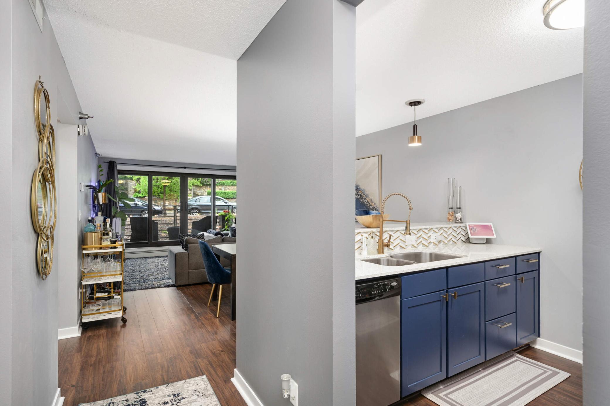 View of Residential at 48 Groveland Terrace #206B, Minneapolis MN 55403, Minneapolis (5 of 42) - Mike Wilen | Minnesota Team Real Estate
