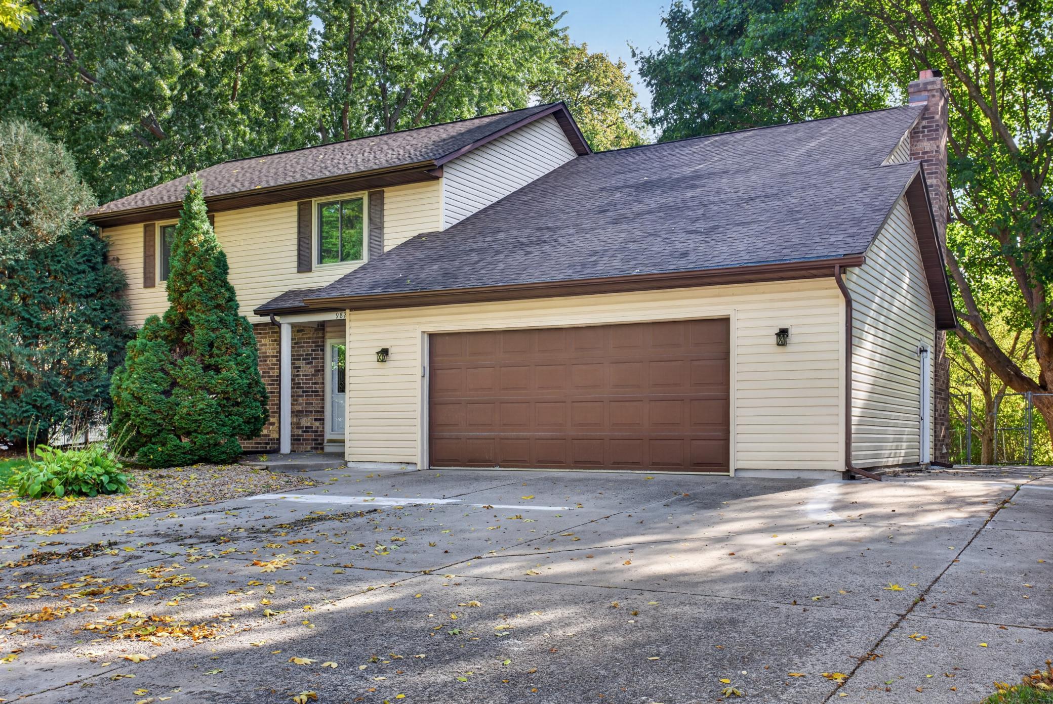 View of Residential at 9829 105th Avenue, Maple Grove MN 55369, Maple Grove (33 of 47) - Mike Wilen | Minnesota Team Real Estate