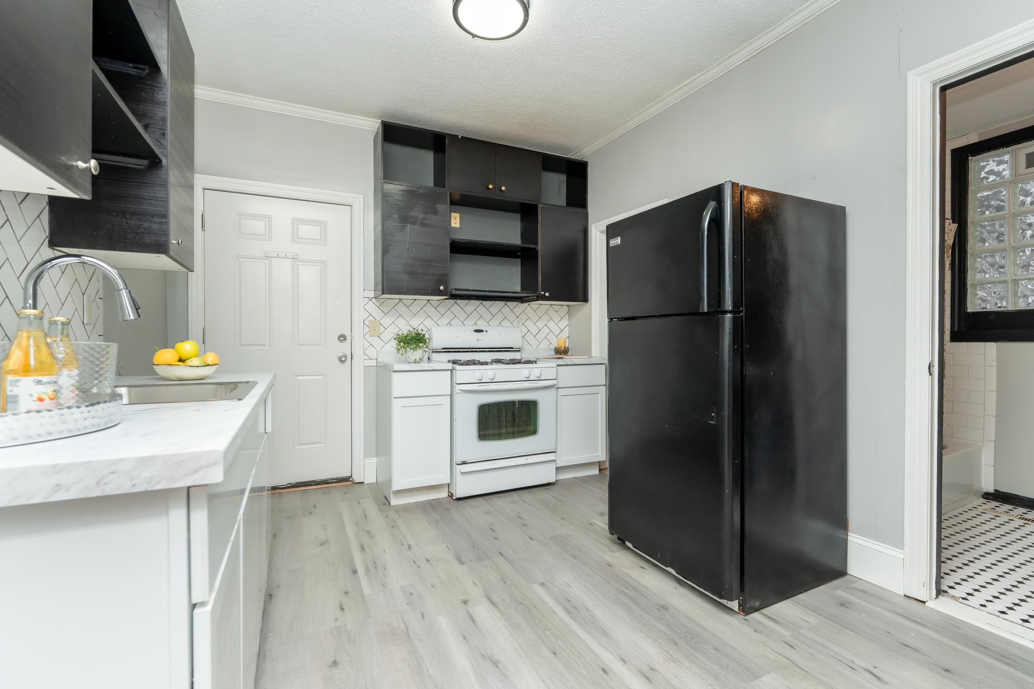 View of Residential Income at 2814 Colfax Avenue, Minneapolis MN 55408, Minneapolis (15 of 23) - Mike Wilen | Minnesota Team Real Estate