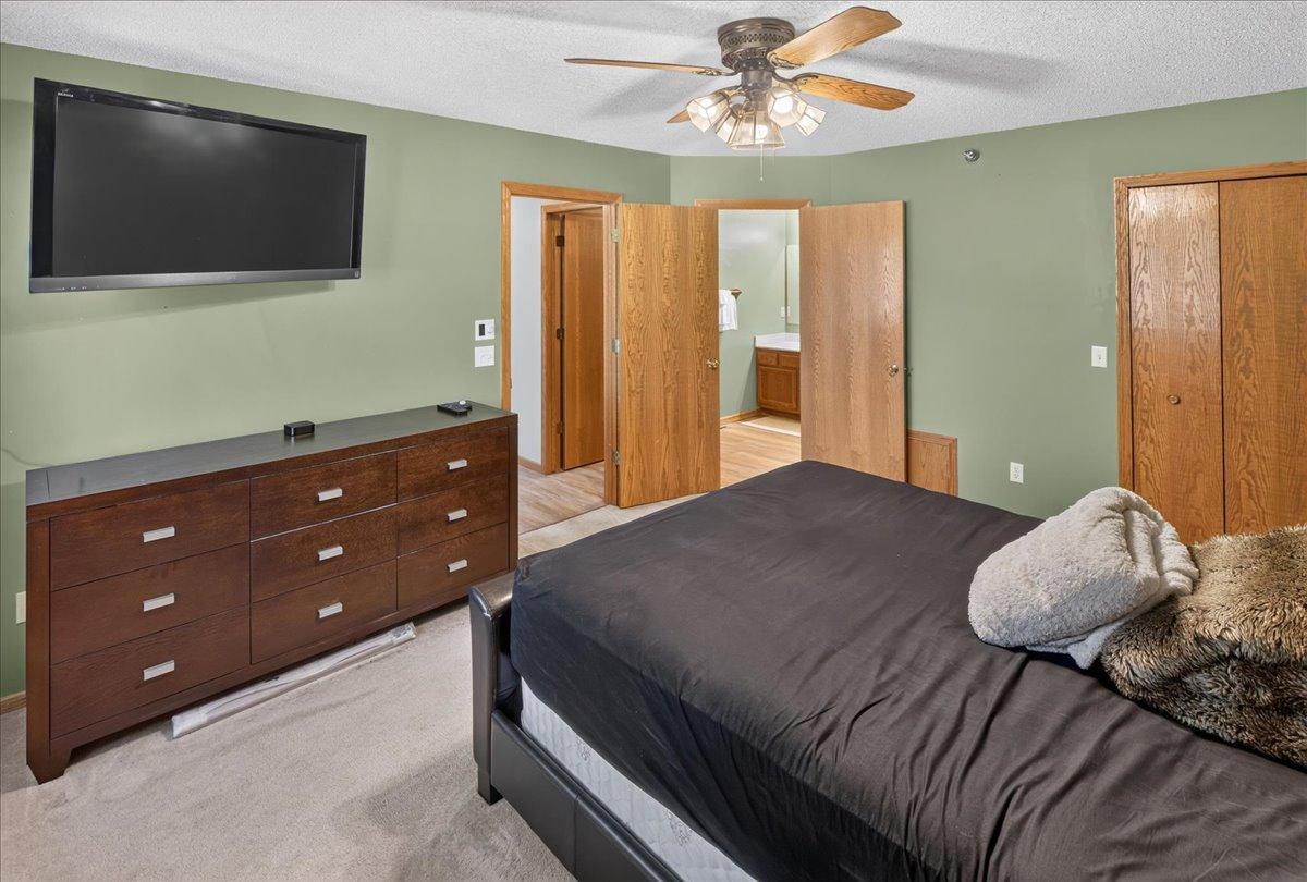 View of Residential at 2583 Lockwood Drive, Mendota Heights MN 55120, Mendota Heights (23 of 26) - Mike Wilen | Minnesota Team Real Estate
