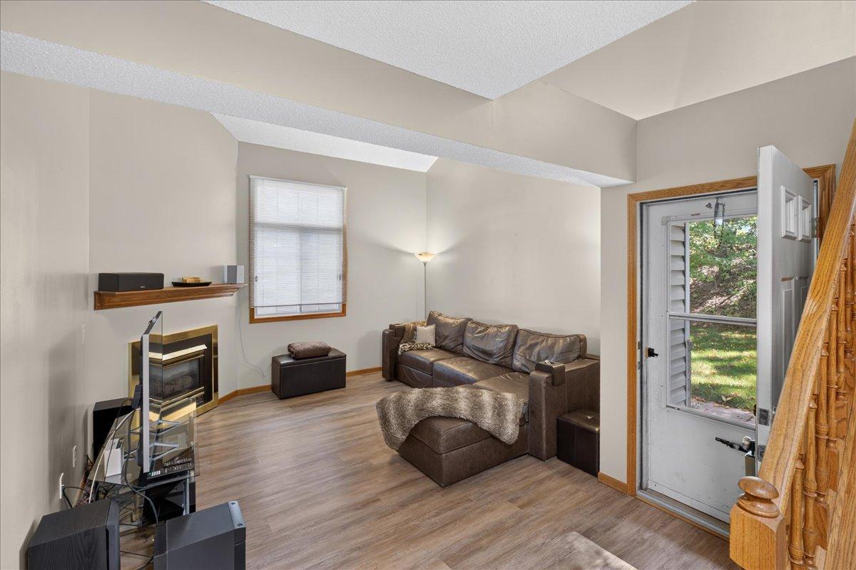 View of Residential at 2583 Lockwood Drive, Mendota Heights MN 55120, Mendota Heights (9 of 26) - Mike Wilen | Minnesota Team Real Estate
