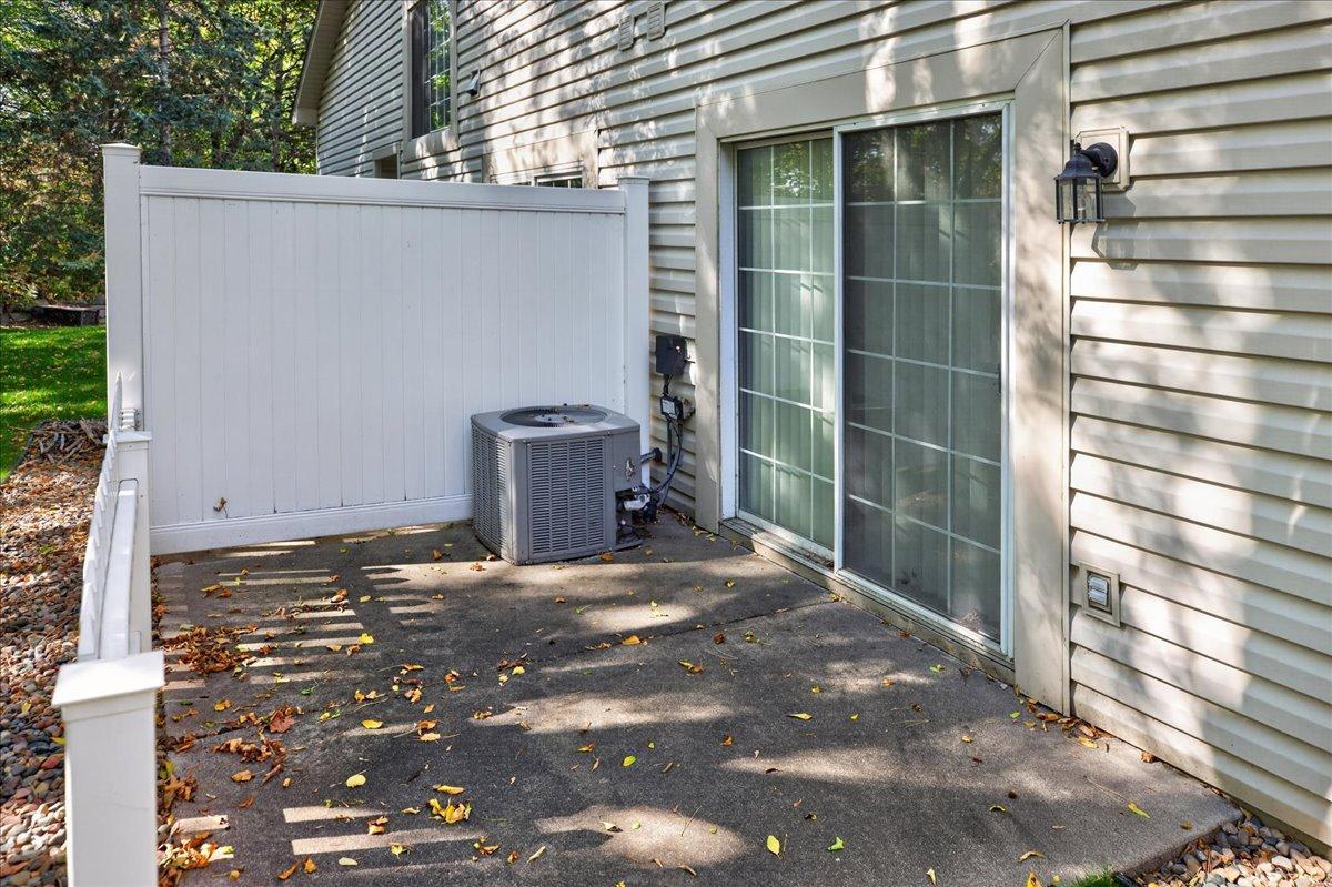 View of Residential at 2583 Lockwood Drive, Mendota Heights MN 55120, Mendota Heights (5 of 26) - Mike Wilen | Minnesota Team Real Estate
