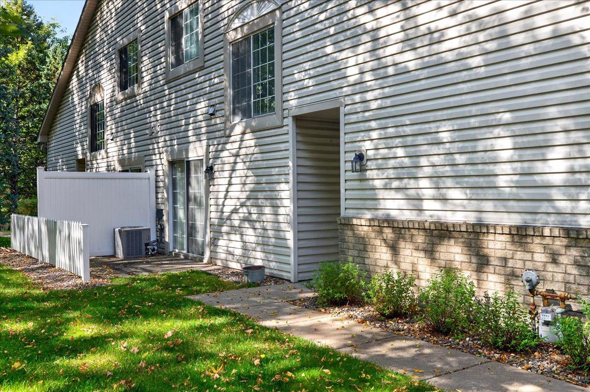 View of Residential at 2583 Lockwood Drive, Mendota Heights MN 55120, Mendota Heights (2 of 26) - Mike Wilen | Minnesota Team Real Estate