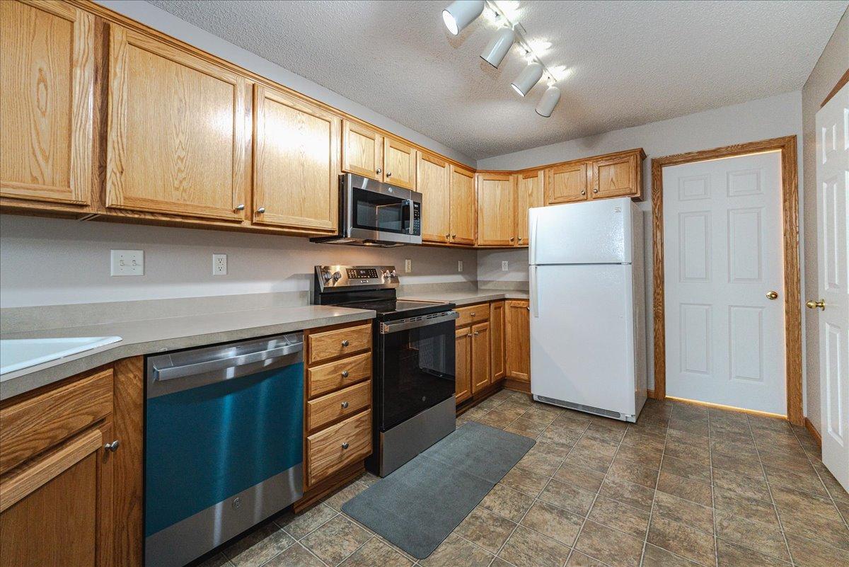 View of Residential at 8334 Delaney Drive, Inver Grove Heights MN 55076, Inver Grove Heights (19 of 40) - Mike Wilen | Minnesota Team Real Estate