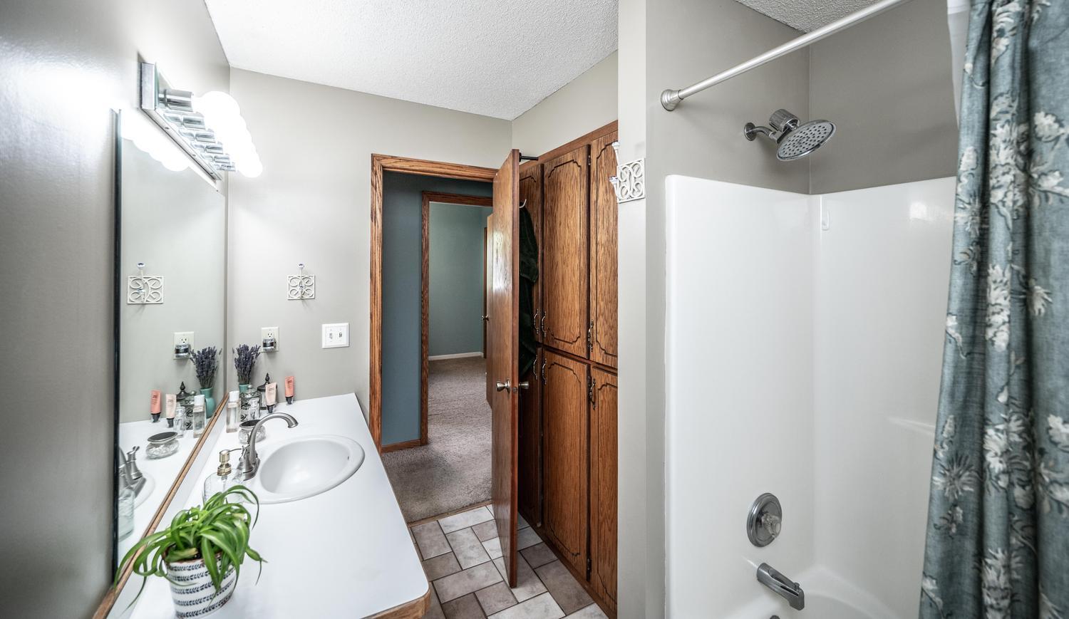 View of Residential at 13540 Fiona Avenue, Hugo MN 55038, Hugo (19 of 47) - Mike Wilen | Minnesota Team Real Estate
