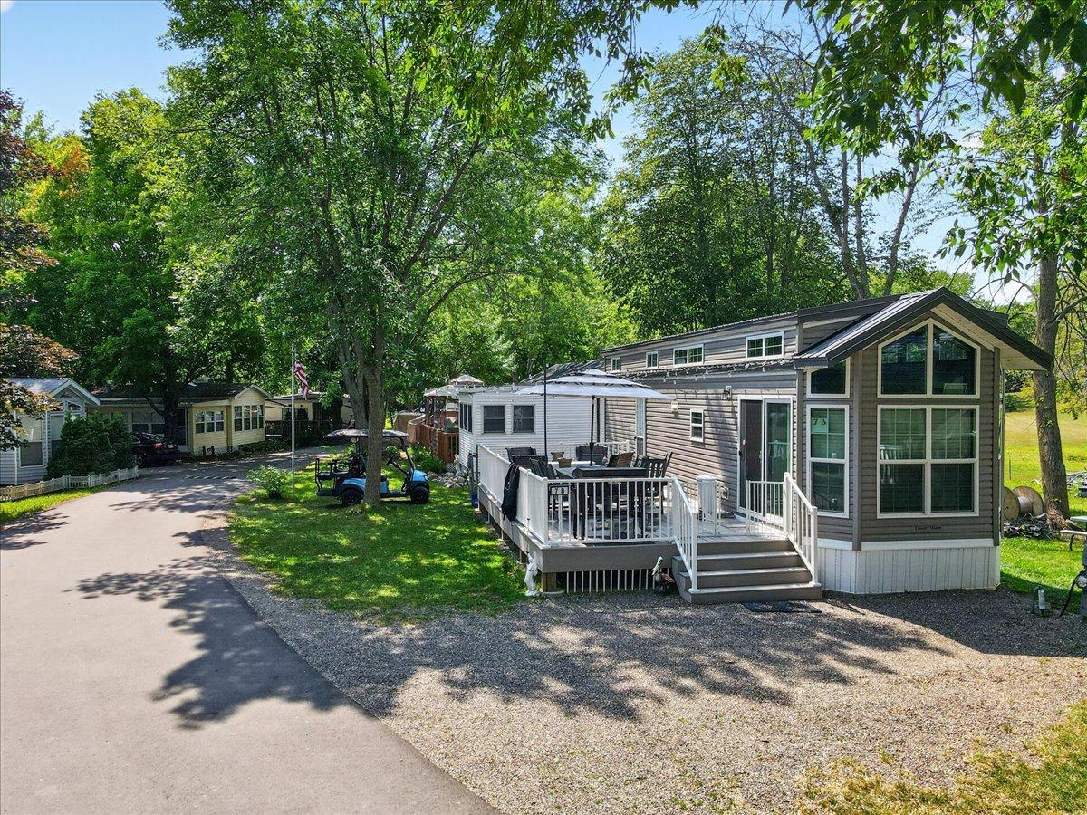 View of Commercial Sale at 32741 Lakes Trail, Lindstrom MN 55045, Lindstrom (20 of 24) - Mike Wilen | Minnesota Team Real Estate