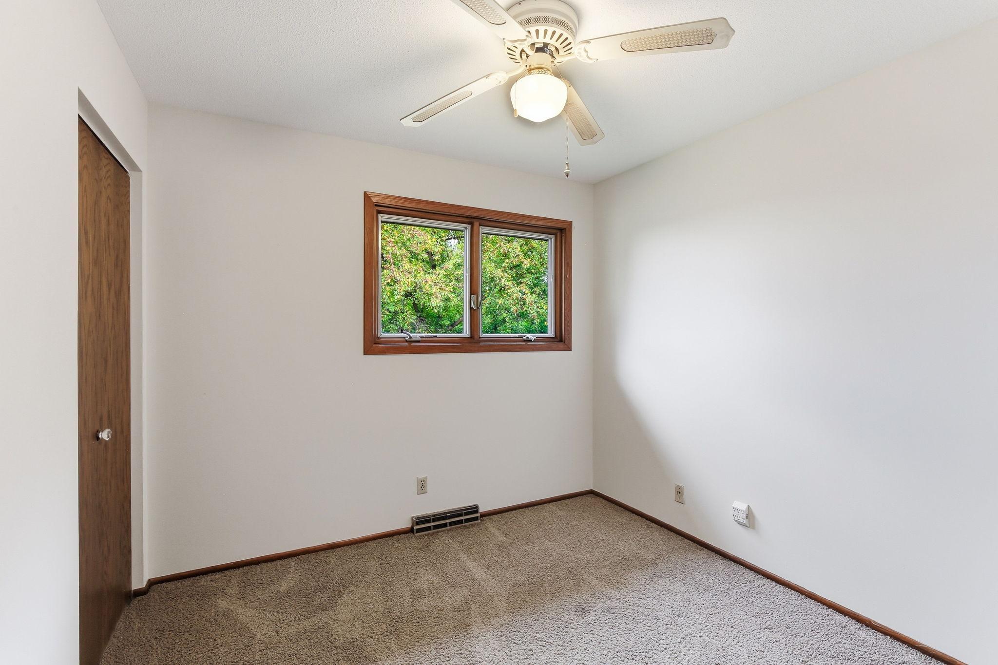 View of Residential at 13121 Upton Avenue, Burnsville MN 55337, Burnsville (14 of 31) - Mike Wilen | Minnesota Team Real Estate