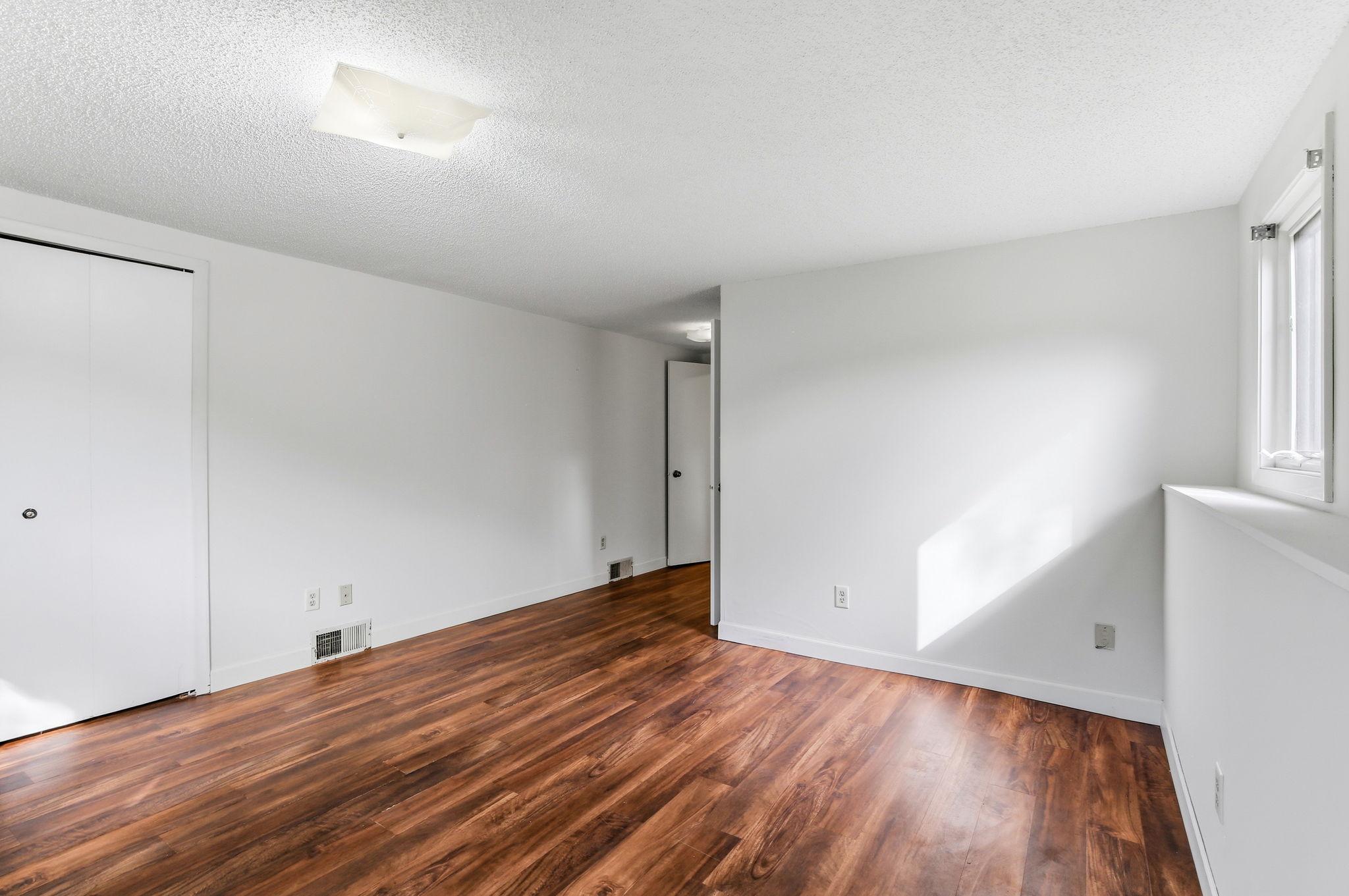 View of Residential at 13121 Upton Avenue, Burnsville MN 55337, Burnsville (24 of 31) - Mike Wilen | Minnesota Team Real Estate