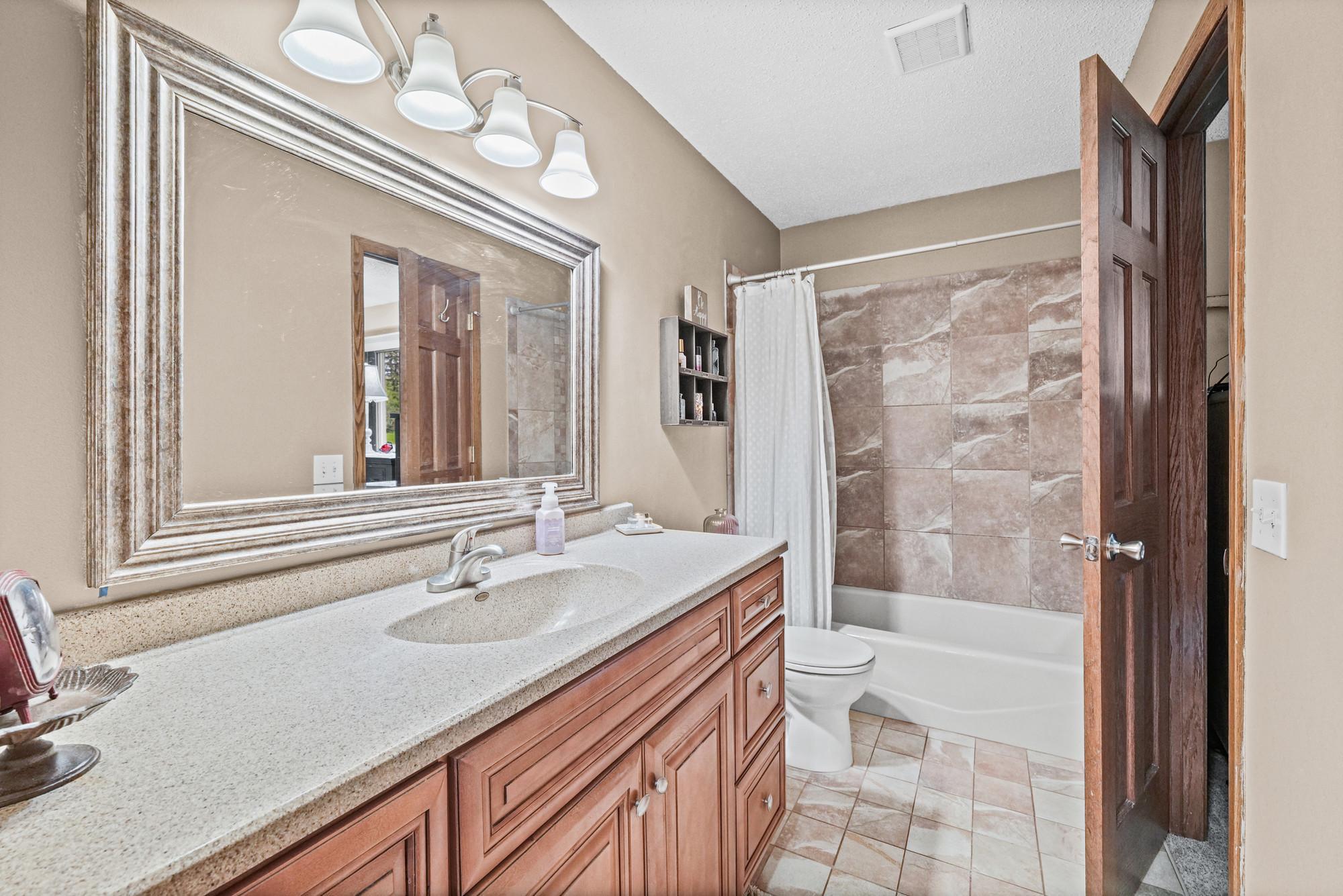 View of Residential at 1142 Parkview Lane, Eagan MN 55123, Eagan (30 of 64) - Mike Wilen | Minnesota Team Real Estate