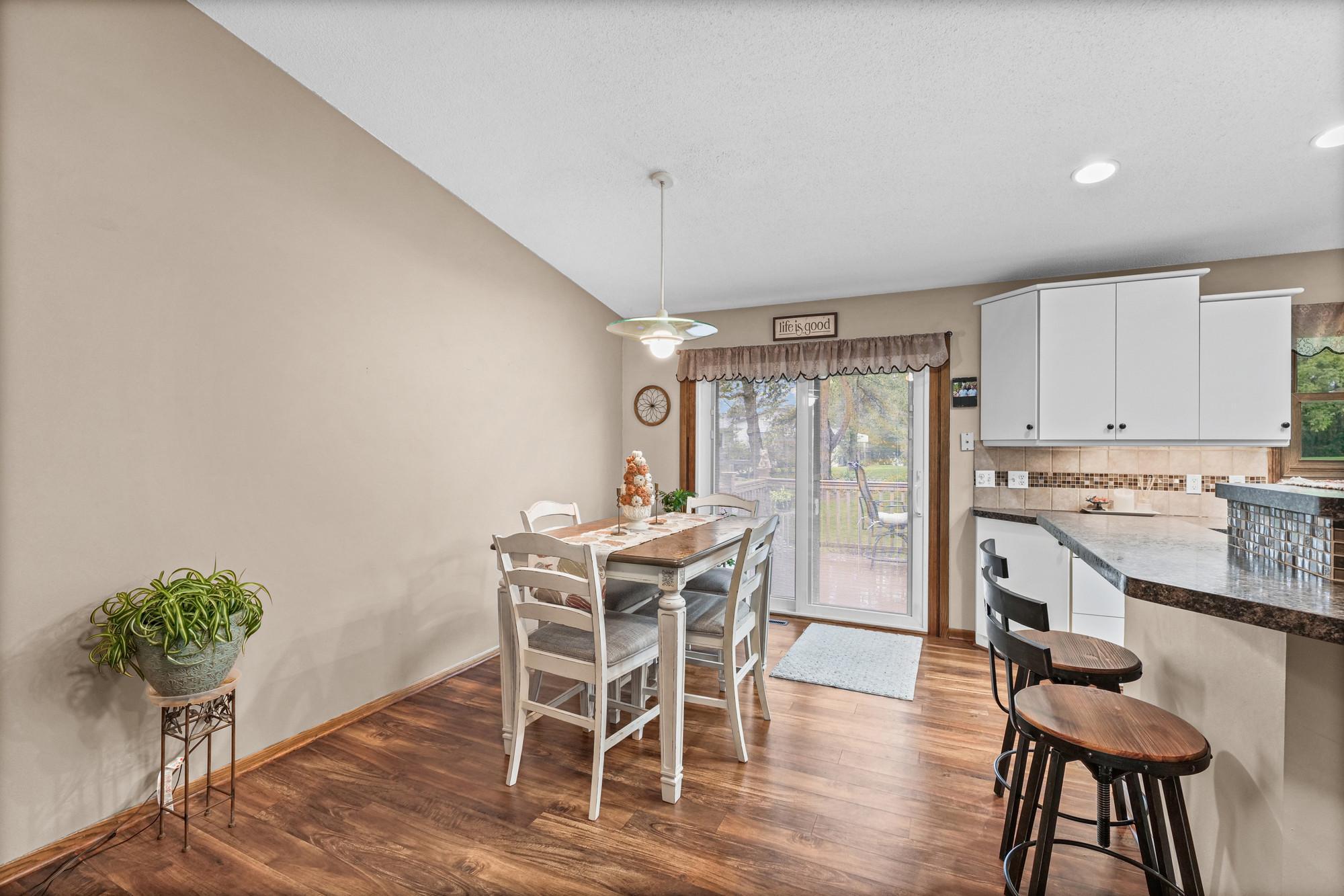 View of Residential at 1142 Parkview Lane, Eagan MN 55123, Eagan (12 of 64) - Mike Wilen | Minnesota Team Real Estate