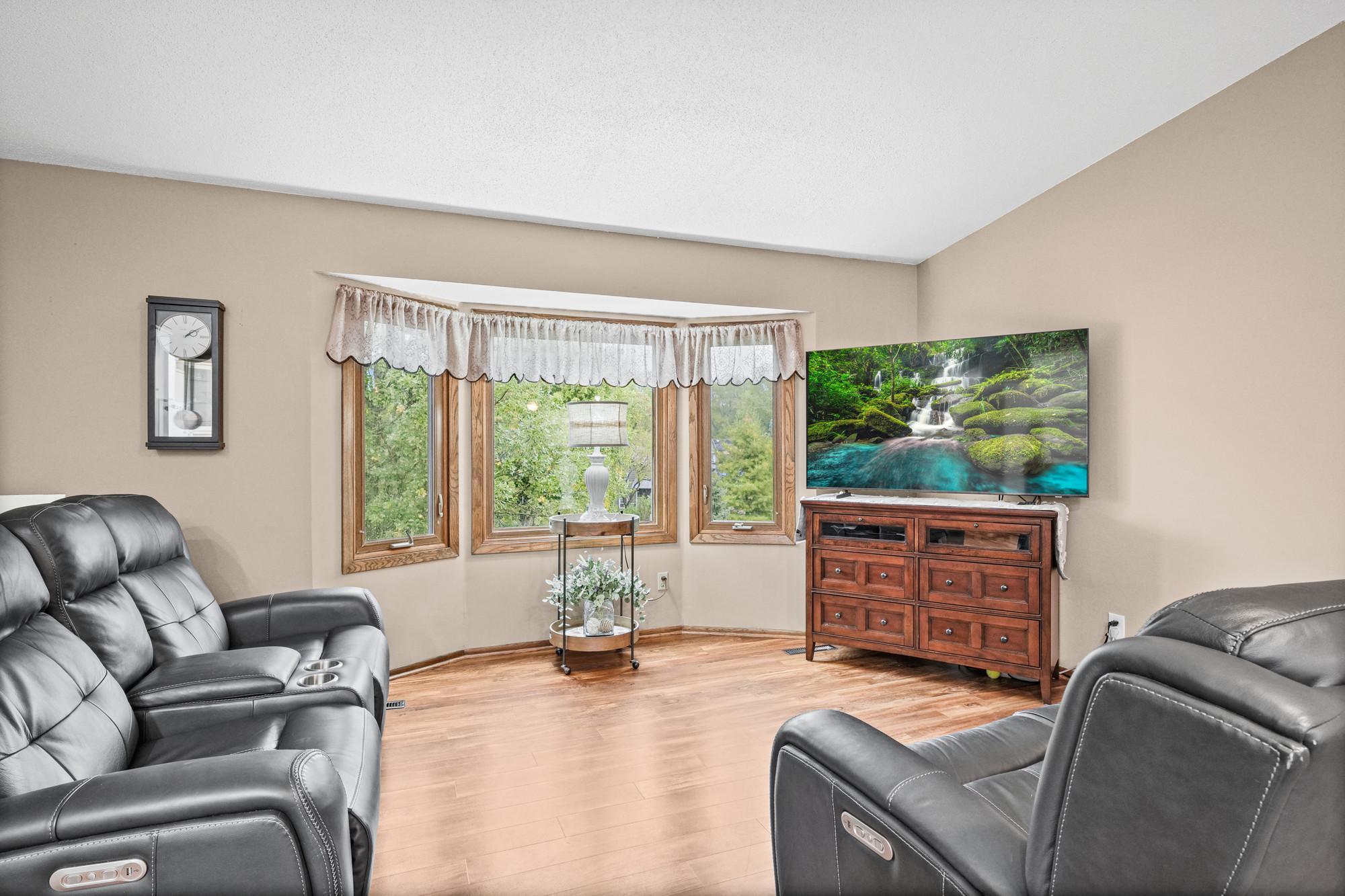 View of Residential at 1142 Parkview Lane, Eagan MN 55123, Eagan (9 of 64) - Mike Wilen | Minnesota Team Real Estate
