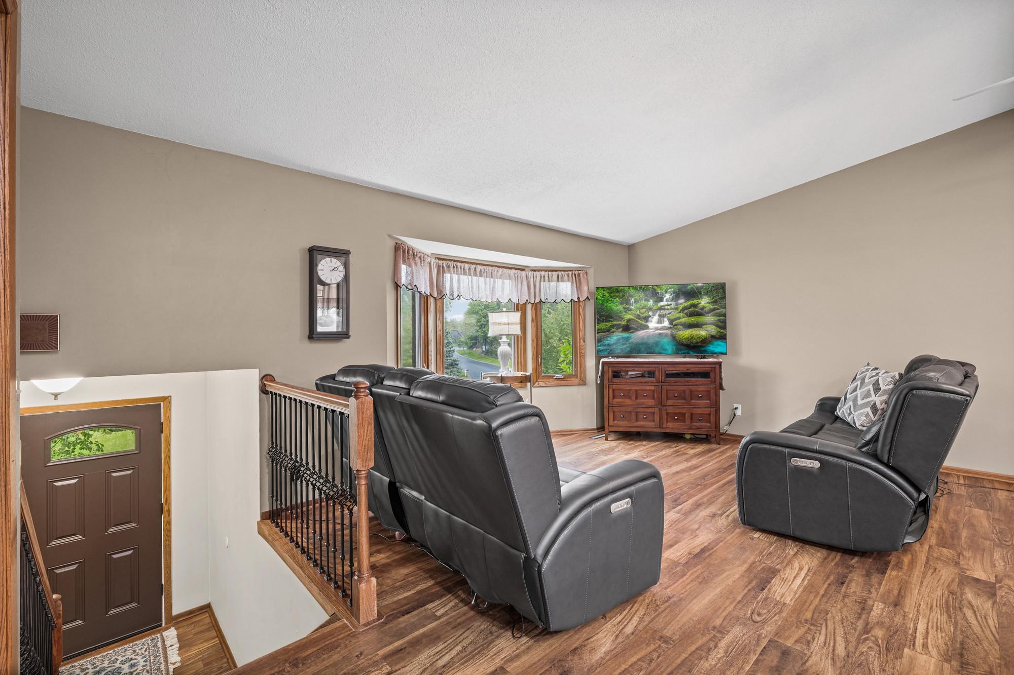 View of Residential at 1142 Parkview Lane, Eagan MN 55123, Eagan (8 of 64) - Mike Wilen | Minnesota Team Real Estate