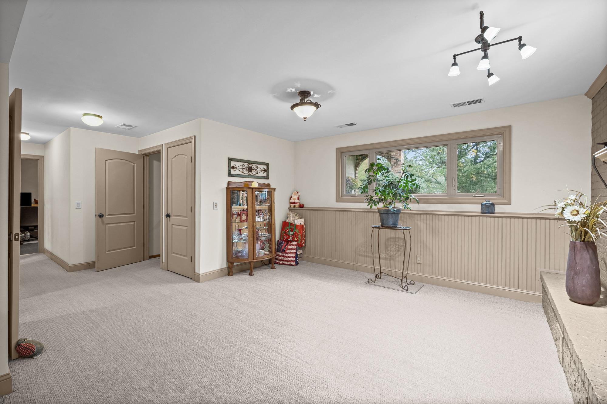 View of Residential at 1142 Parkview Lane, Eagan MN 55123, Eagan (32 of 64) - Mike Wilen | Minnesota Team Real Estate