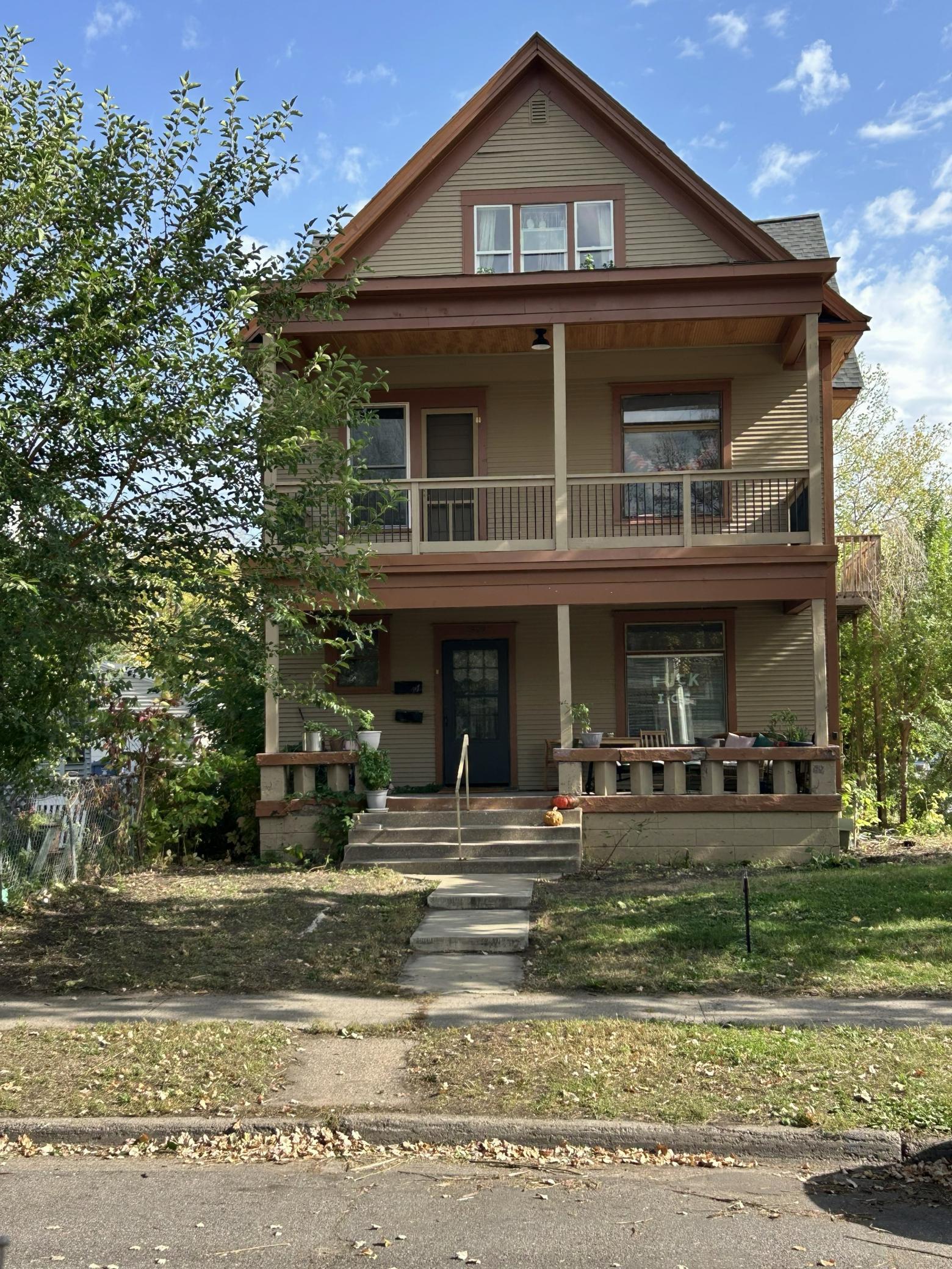 View of Fourplex at 2549 11th Avenue, Minneapolis - Mike Wilen | Minnesota Team Real Estate