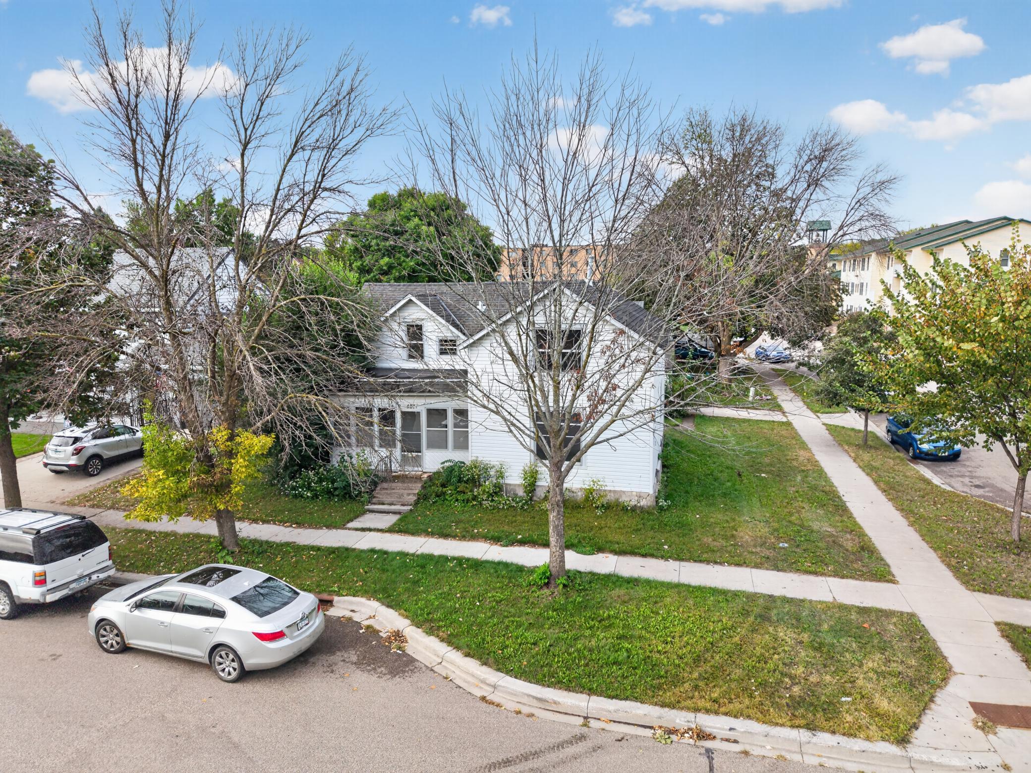 View of Residential at 423 Ash Street, Chaska MN 55318, Chaska (4 of 10) - Mike Wilen | Minnesota Team Real Estate