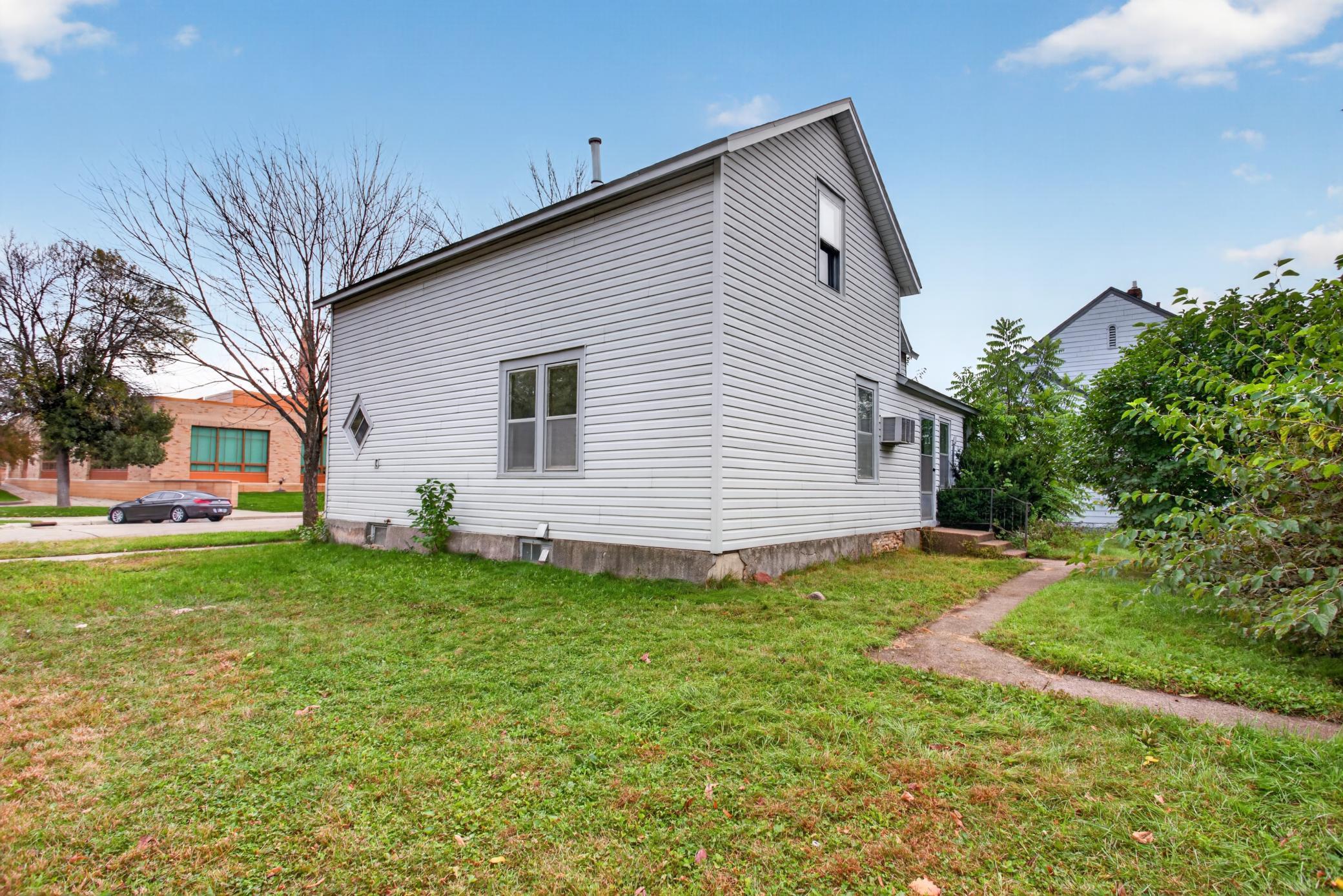 View of Residential at 423 Ash Street, Chaska MN 55318, Chaska (3 of 10) - Mike Wilen | Minnesota Team Real Estate