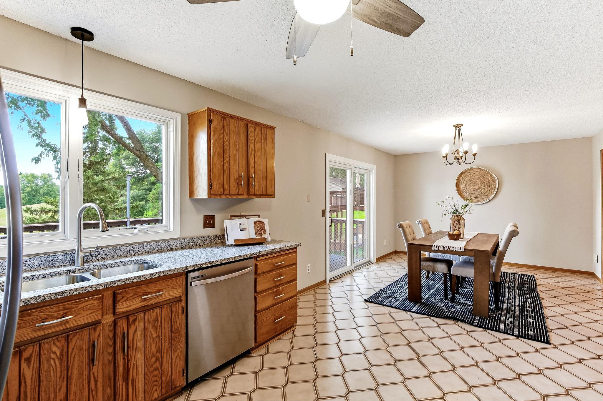 View of Residential at 17330 Ipswich Way, Lakeville MN 55044, Lakeville (6 of 40) - Mike Wilen | Minnesota Team Real Estate