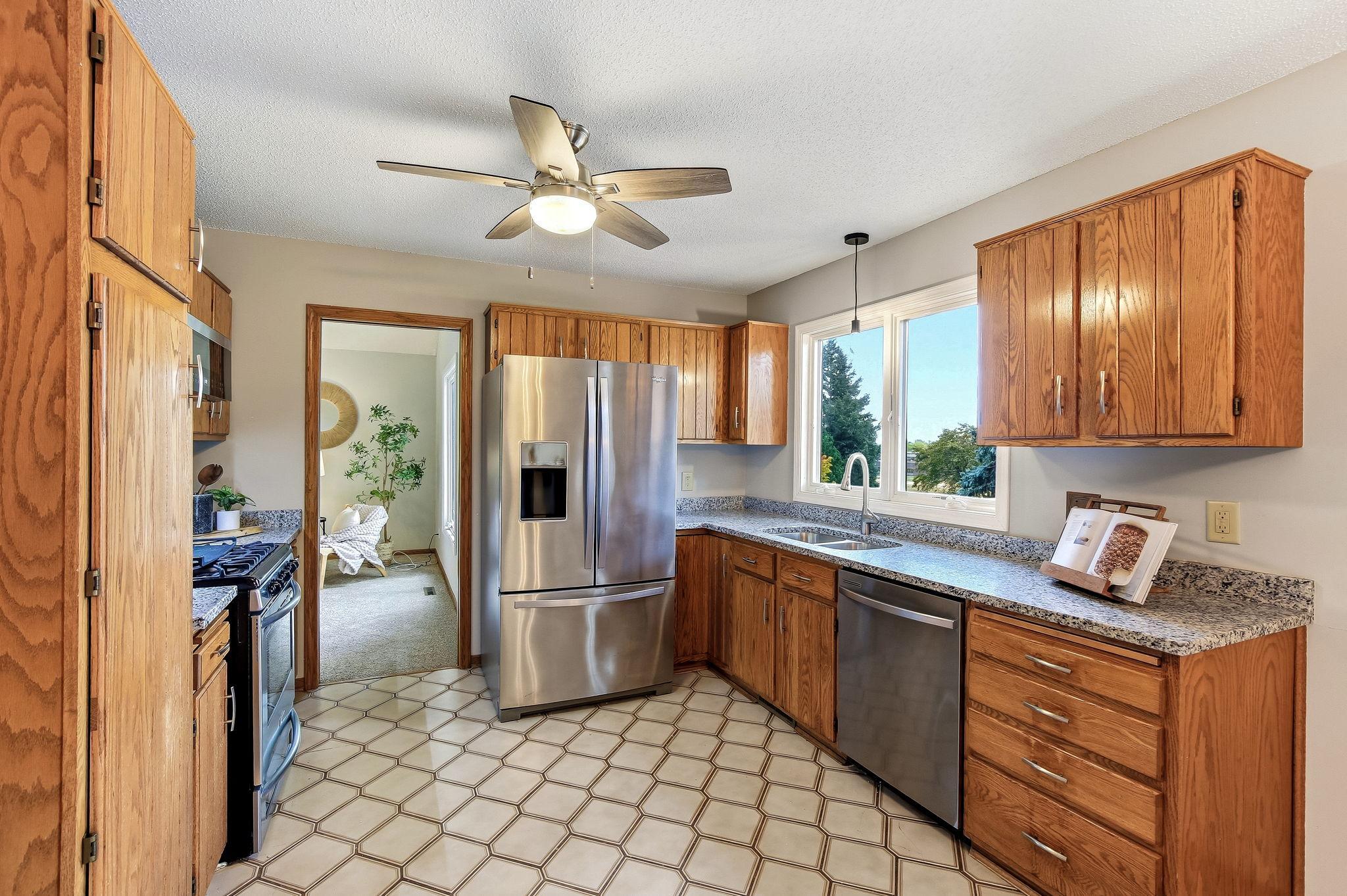 View of Residential at 17330 Ipswich Way, Lakeville MN 55044, Lakeville (7 of 40) - Mike Wilen | Minnesota Team Real Estate