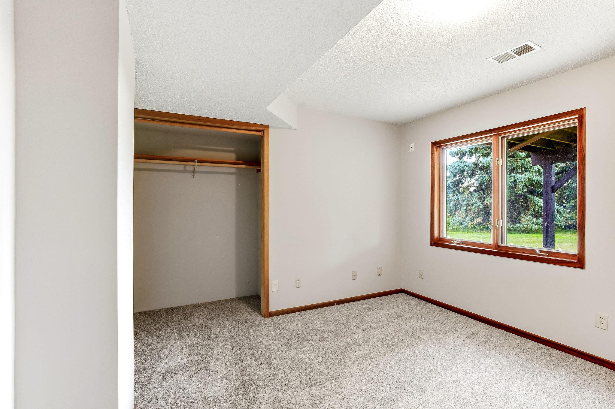 View of Residential at 17330 Ipswich Way, Lakeville MN 55044, Lakeville (28 of 40) - Mike Wilen | Minnesota Team Real Estate