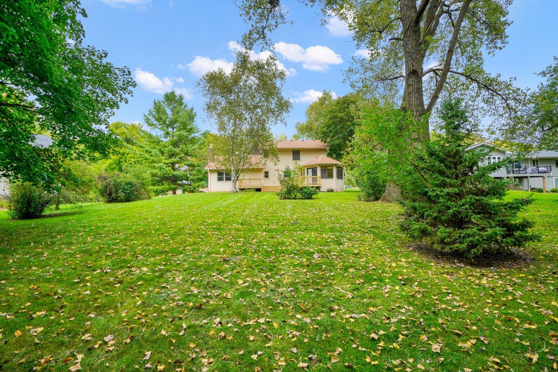 View of Residential at 13209 Sheffield Curve, Minnetonka MN 55305, Minnetonka (42 of 46) - Mike Wilen | Minnesota Team Real Estate