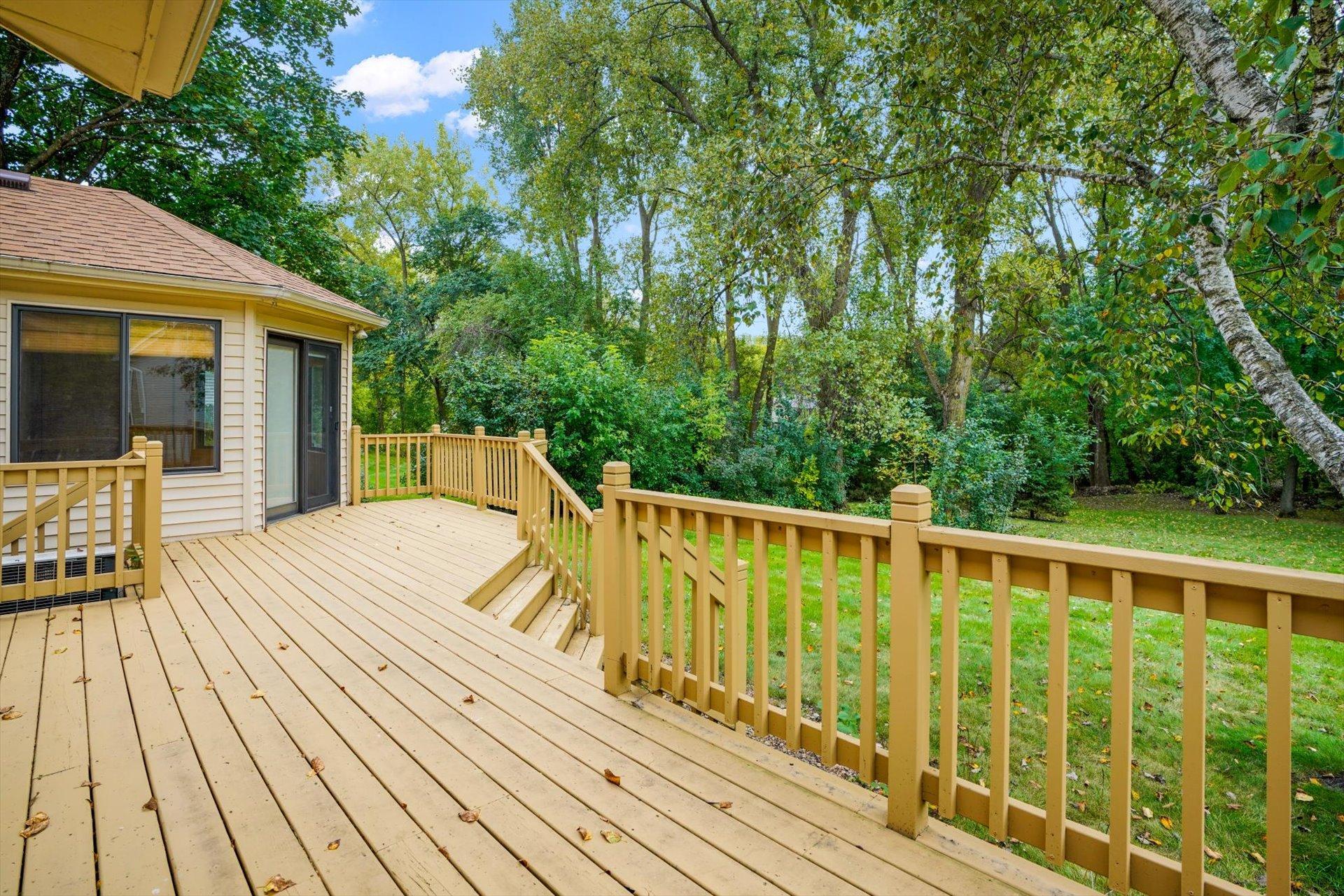 View of Residential at 13209 Sheffield Curve, Minnetonka MN 55305, Minnetonka (38 of 46) - Mike Wilen | Minnesota Team Real Estate