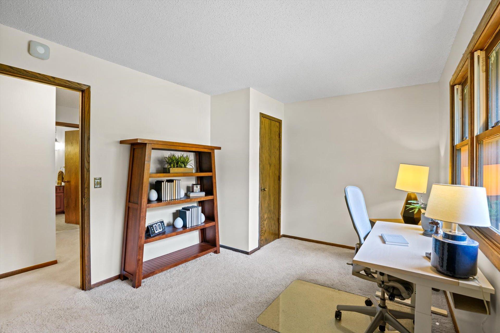 View of Residential at 13209 Sheffield Curve, Minnetonka MN 55305, Minnetonka (25 of 46) - Mike Wilen | Minnesota Team Real Estate