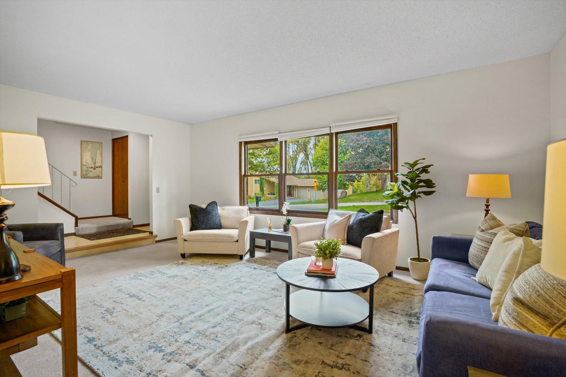 View of Residential at 13209 Sheffield Curve, Minnetonka MN 55305, Minnetonka (9 of 46) - Mike Wilen | Minnesota Team Real Estate