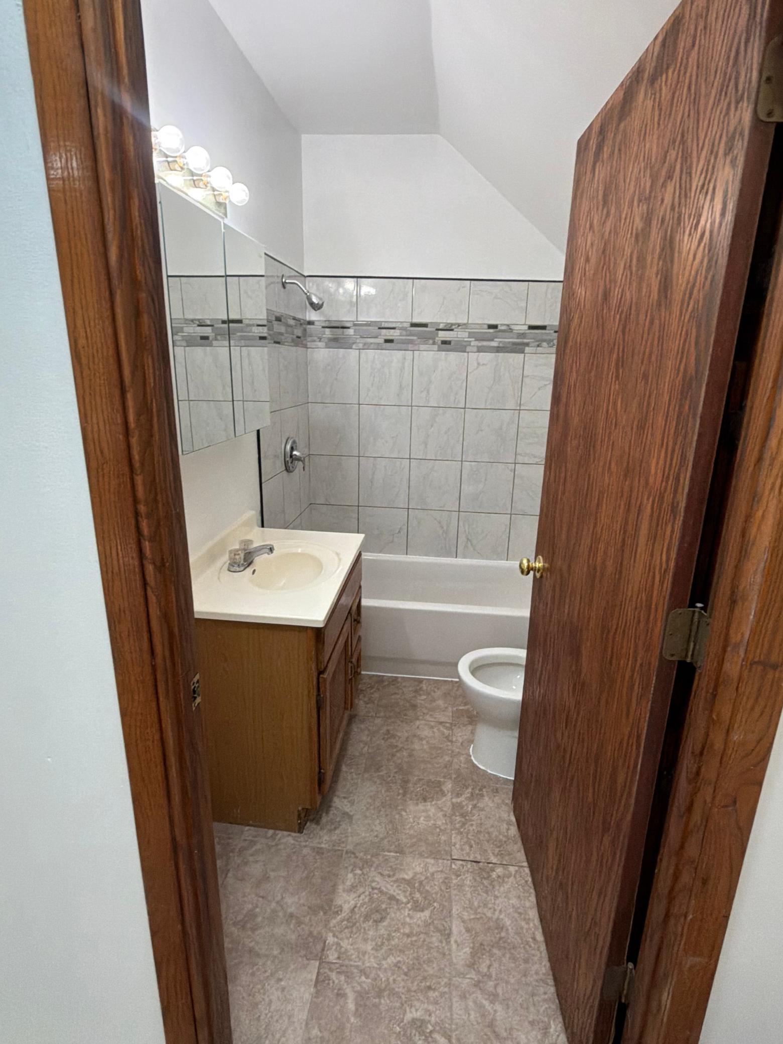 View of Residential at 366 Hope Street, Saint Paul MN 55106, Saint Paul (12 of 18) - Mike Wilen | Minnesota Team Real Estate