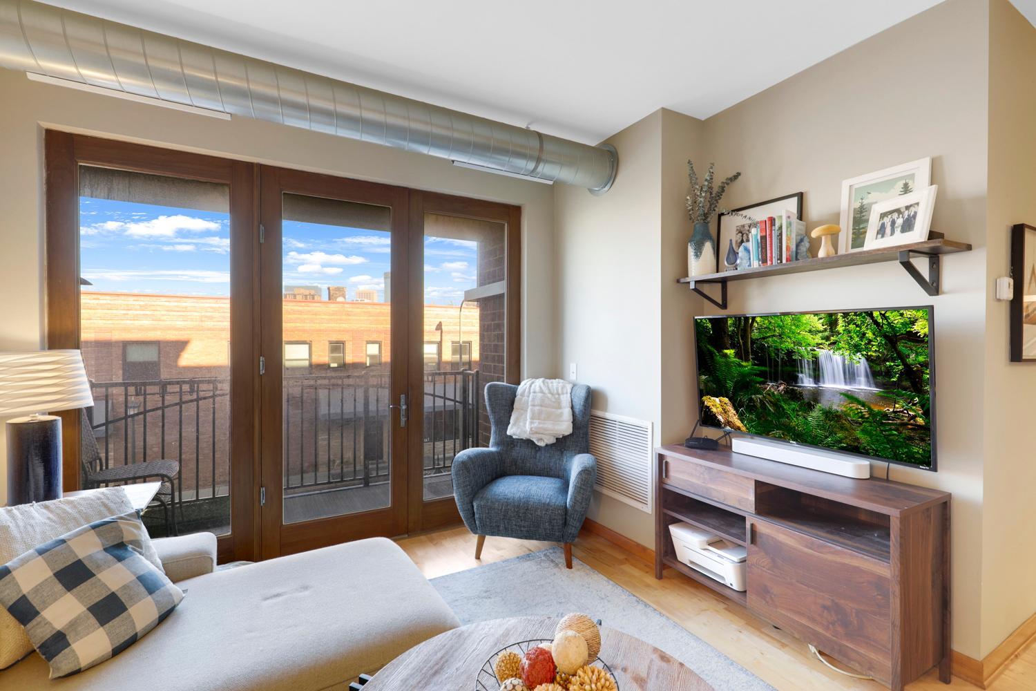 View of Residential at 15 Franklin Avenue #208, Minneapolis MN 55404, Minneapolis (10 of 33) - Mike Wilen | Minnesota Team Real Estate