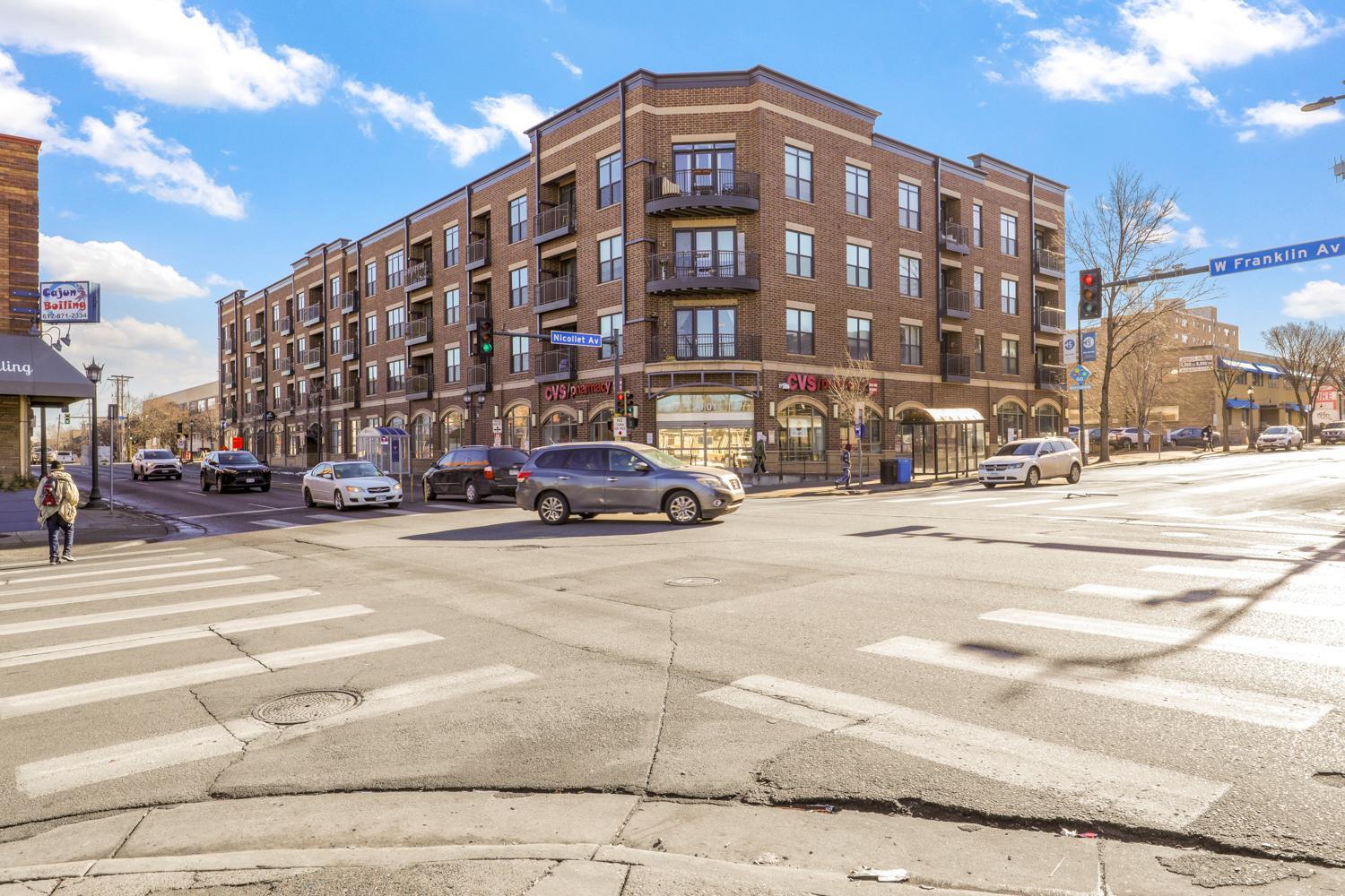 View of Residential at 15 Franklin Avenue #208, Minneapolis MN 55404, Minneapolis (20 of 33) - Mike Wilen | Minnesota Team Real Estate