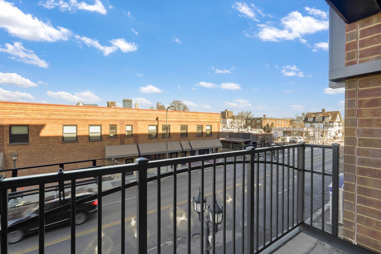 View of Residential at 15 Franklin Avenue #208, Minneapolis MN 55404, Minneapolis (18 of 33) - Mike Wilen | Minnesota Team Real Estate