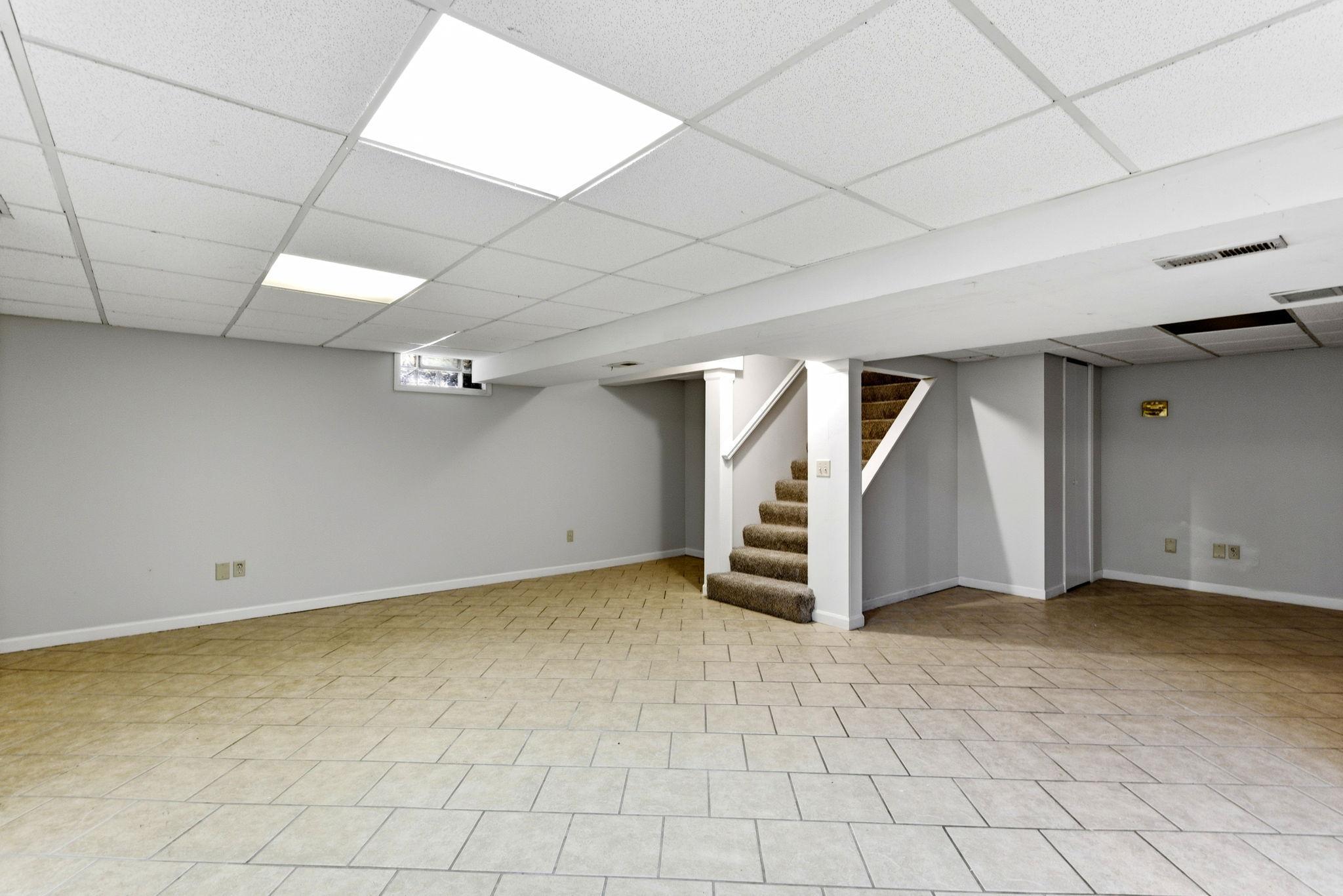 View of Residential at 5837 Russell Avenue, Minneapolis MN 55410, Minneapolis (18 of 29) - Mike Wilen | Minnesota Team Real Estate