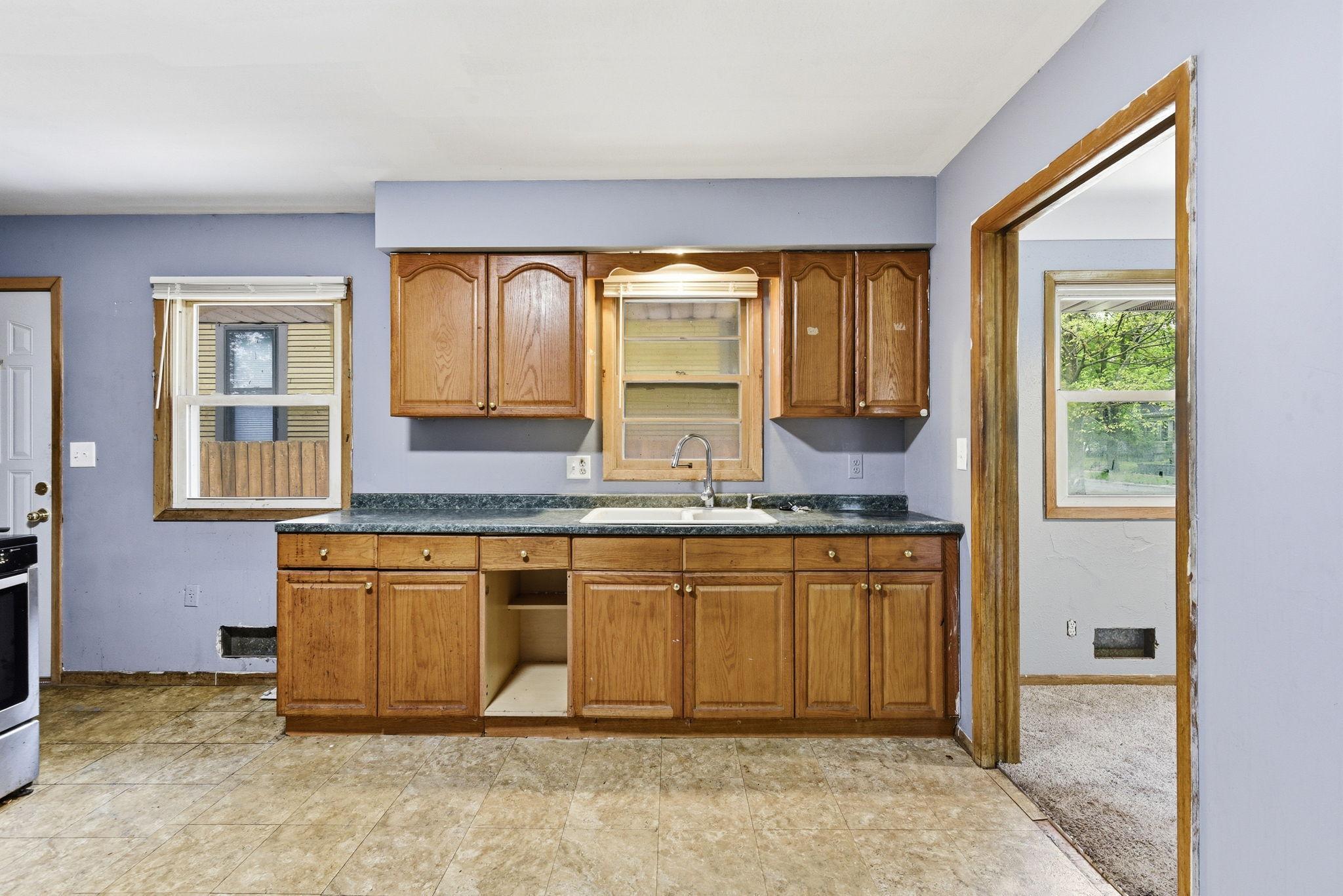 View of Residential at 1259 Laurel Avenue, Saint Paul MN 55104, Saint Paul (10 of 29) - Mike Wilen | Minnesota Team Real Estate