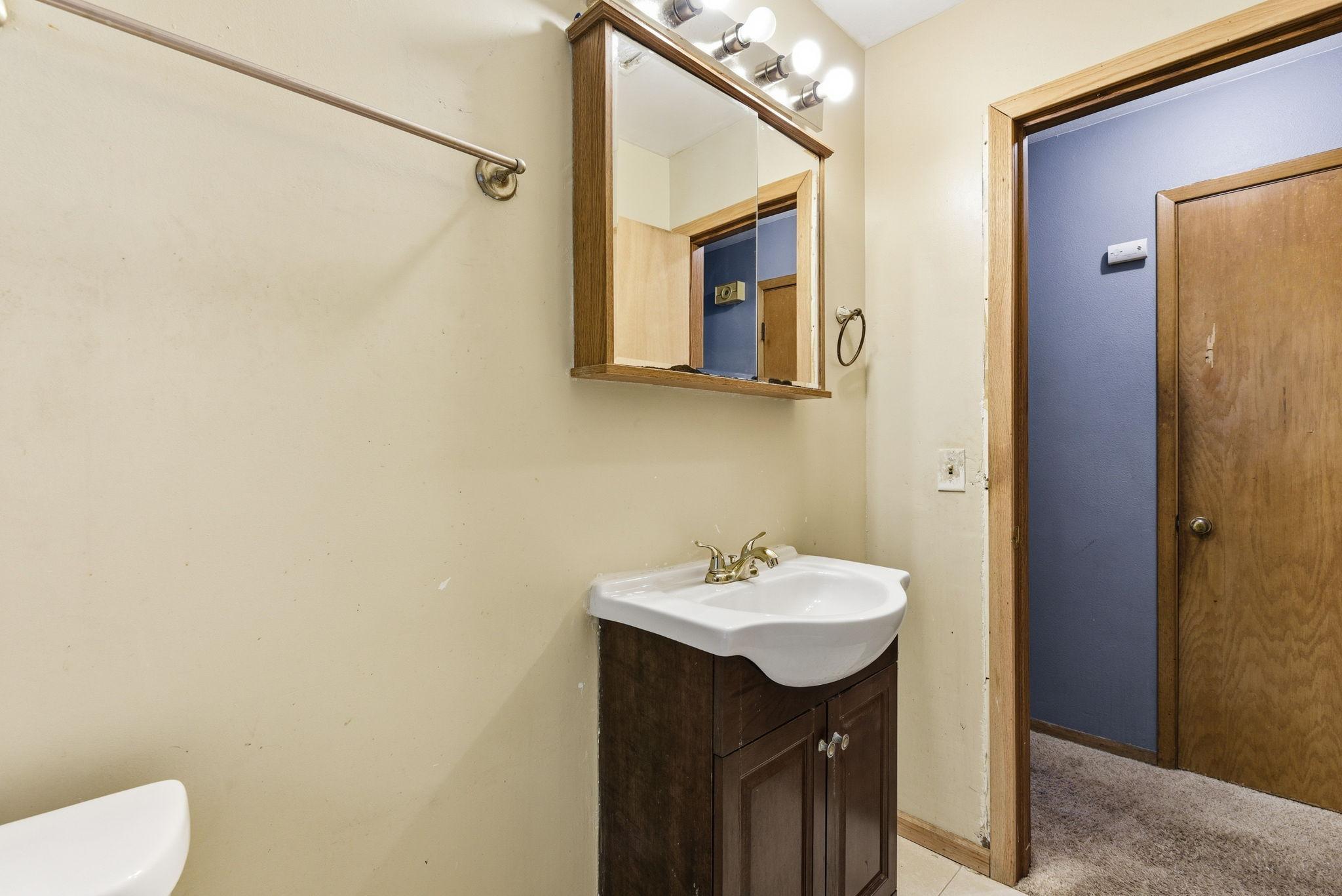 View of Residential at 1259 Laurel Avenue, Saint Paul MN 55104, Saint Paul (20 of 29) - Mike Wilen | Minnesota Team Real Estate