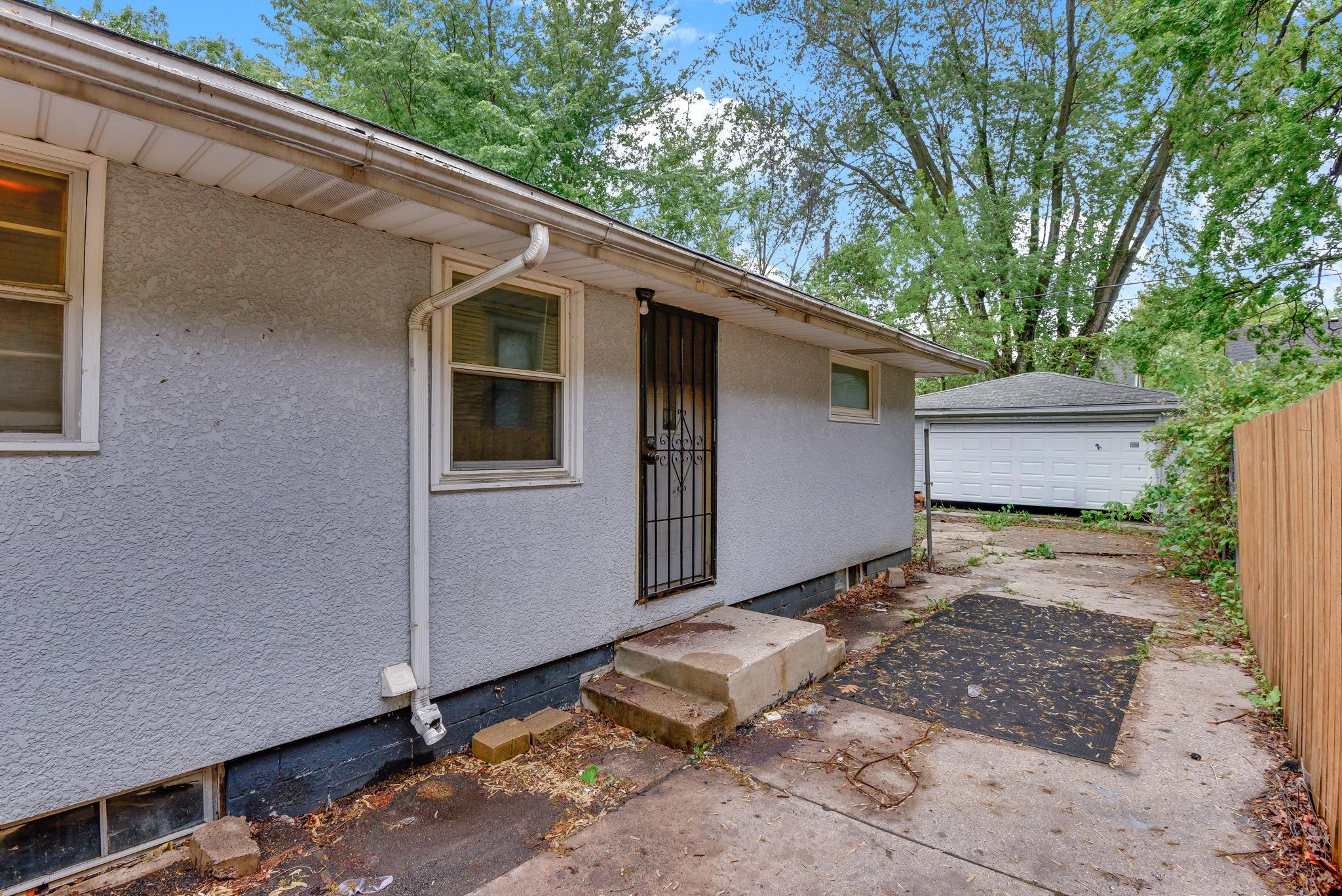 View of Residential at 1259 Laurel Avenue, Saint Paul MN 55104, Saint Paul (21 of 29) - Mike Wilen | Minnesota Team Real Estate