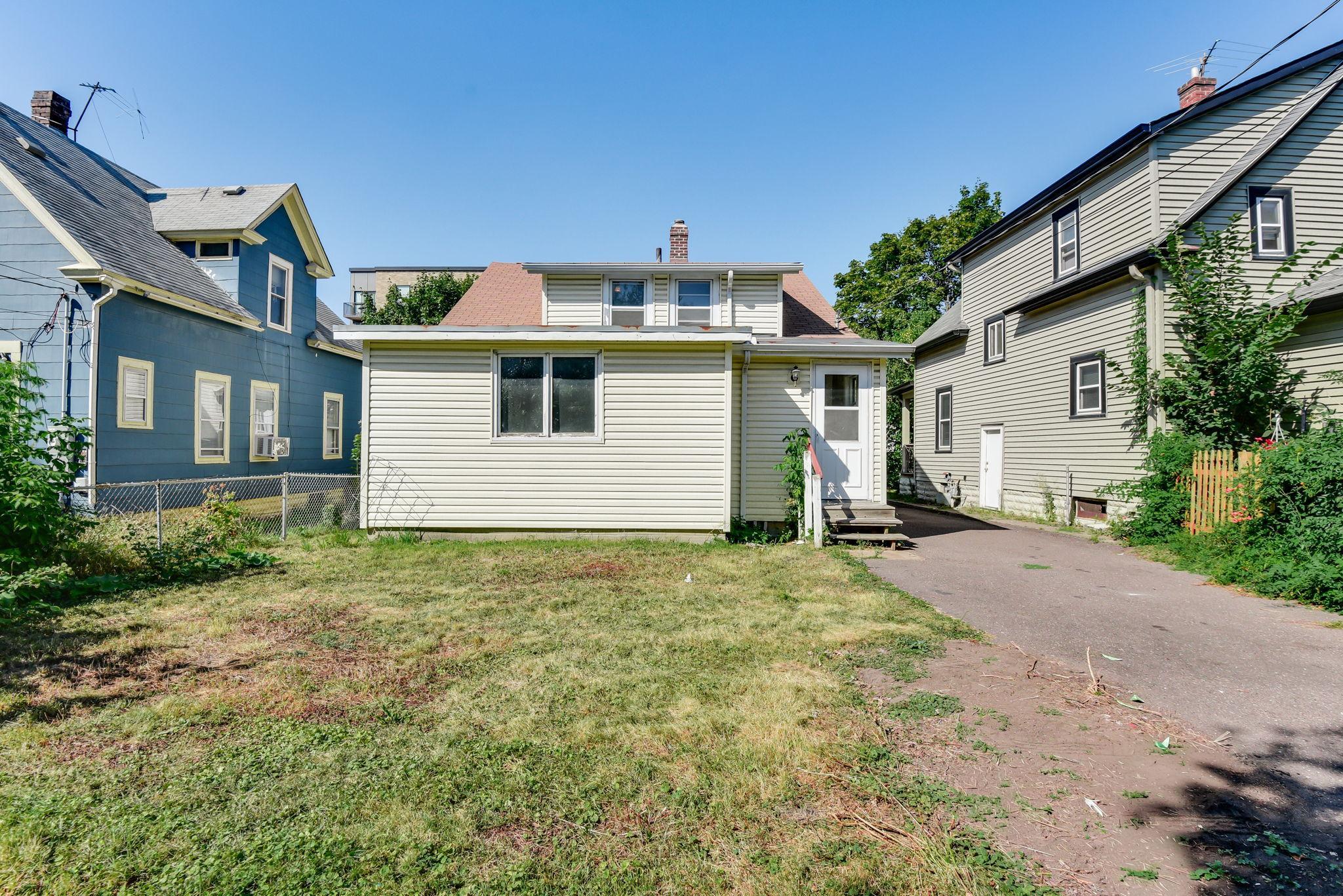 View of Residential at 1530 Selby Avenue, Saint Paul MN 55104, Saint Paul (21 of 29) - Mike Wilen | Minnesota Team Real Estate