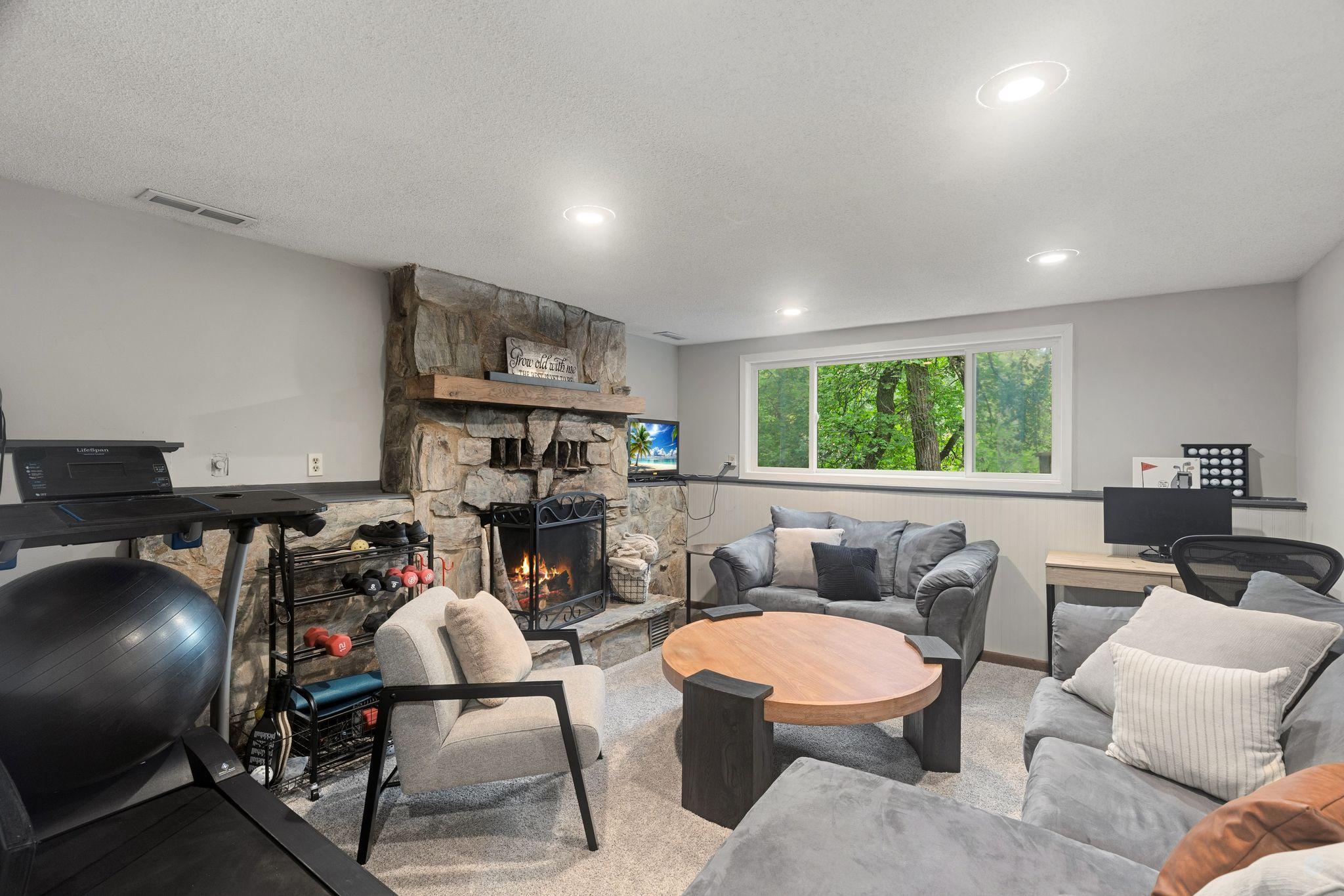 View of Residential at 7532 Xerxes Avenue, Brooklyn Park MN 55444, Brooklyn Park (18 of 23) - Mike Wilen | Minnesota Team Real Estate