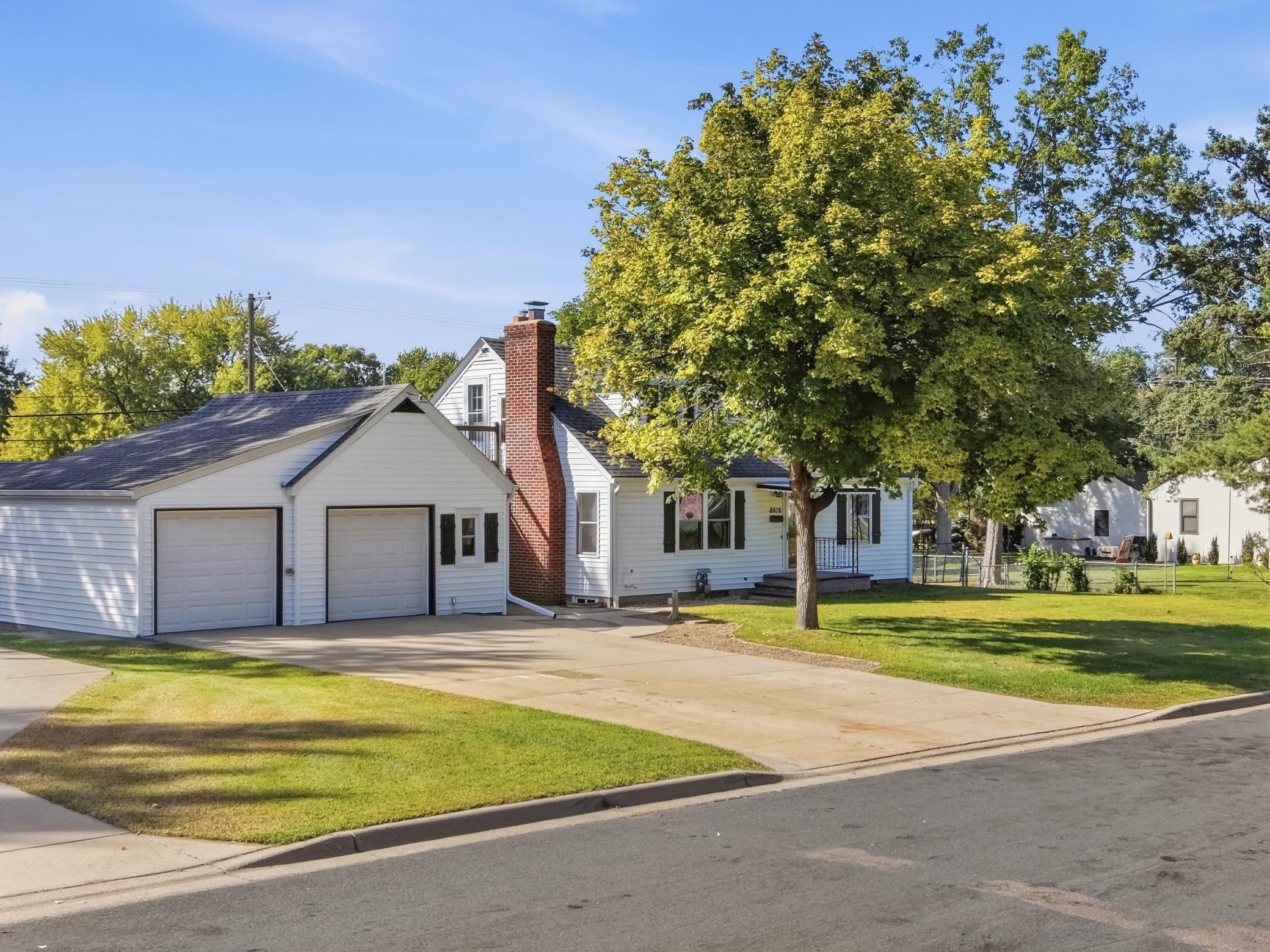 View of Residential at 8616 1st Avenue, Bloomington MN 55420, Bloomington (3 of 81) - Mike Wilen | Minnesota Team Real Estate