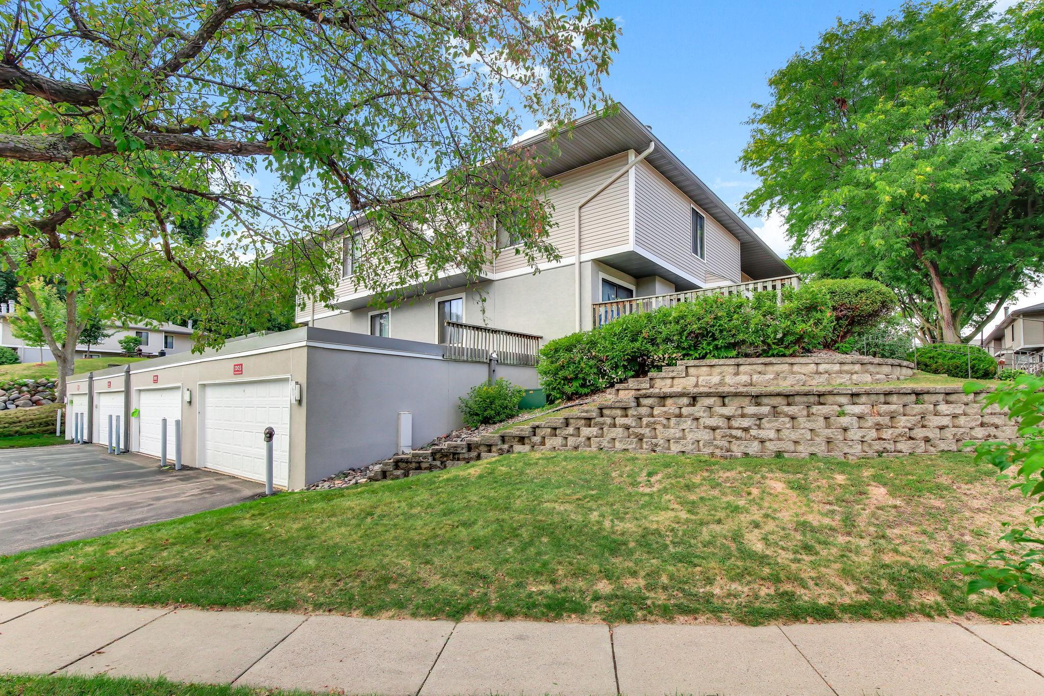 View of Residential at 1207 Trailwood, Hopkins MN 55343, Hopkins (22 of 29) - Mike Wilen | Minnesota Team Real Estate